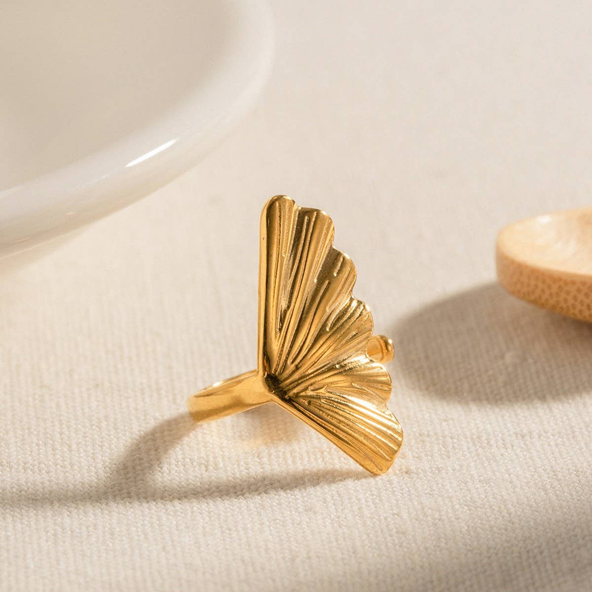 Vintage Textured Gold Engraving Open Ring