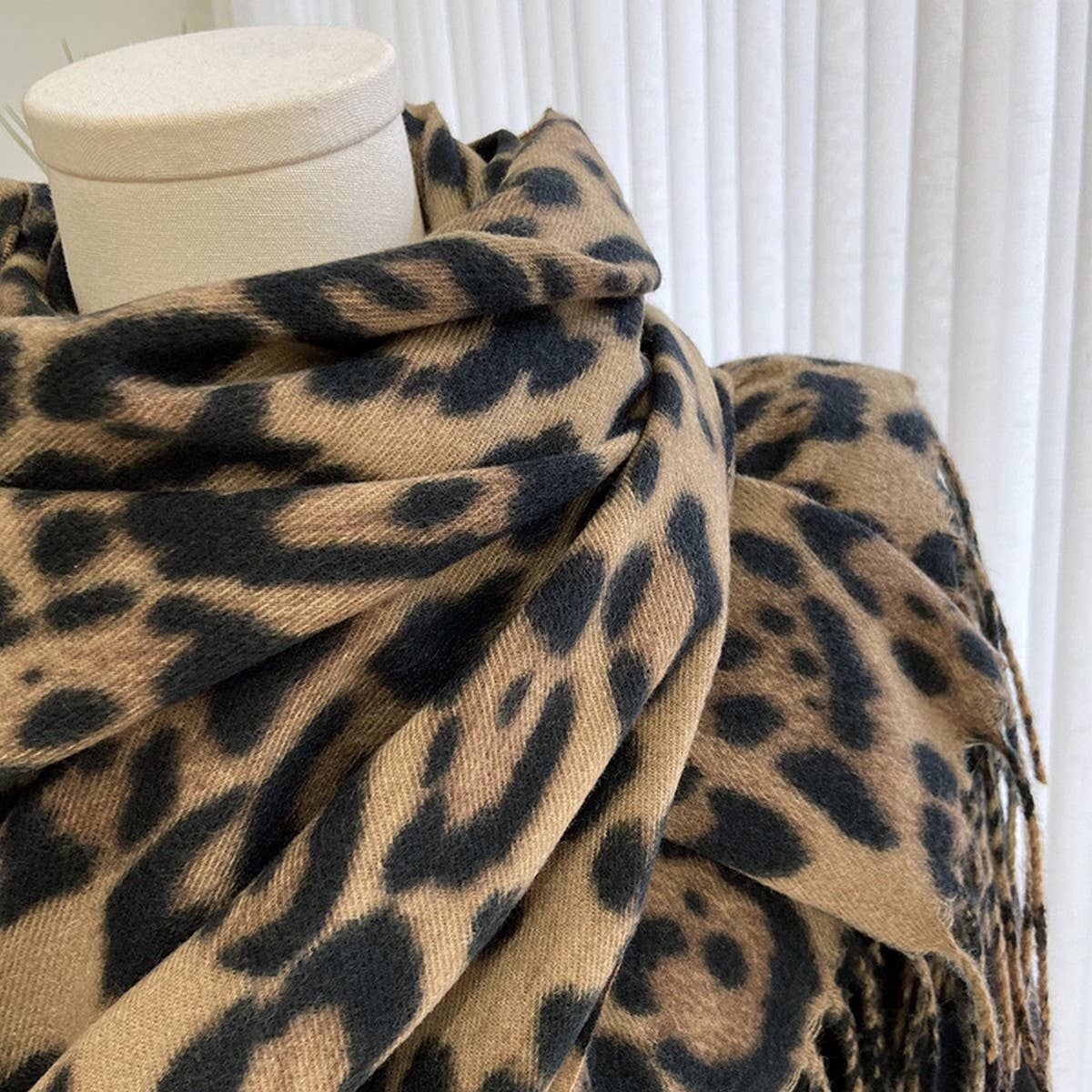 LEOPARD PRINT SCARF THICK TASSEL WINTER WRAP_CWASC1452