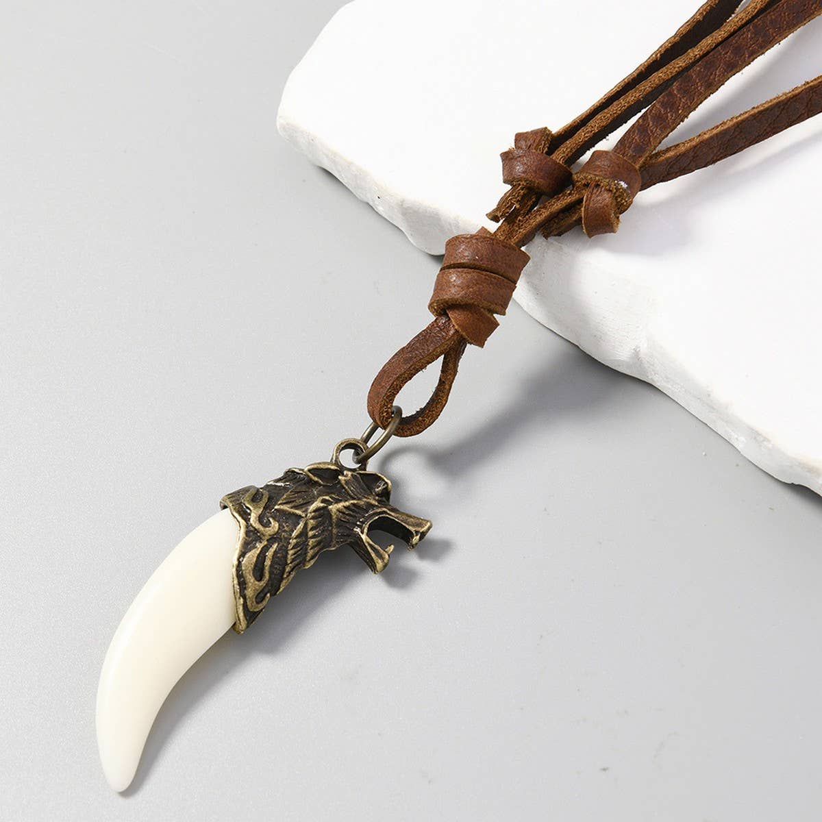 PERSONALIZED RETRO WOLF TOOTH LEATHER NECKLACE_CWMM4587