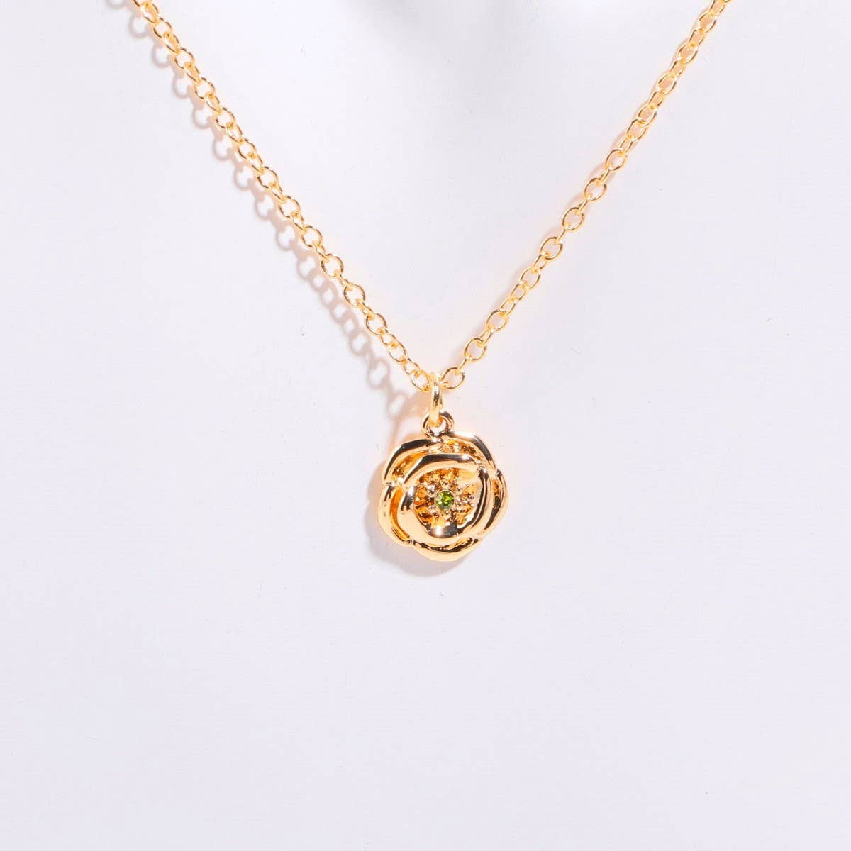 DECEMBER BIRTH FLOWER PENDANT NECKLACE_CWAJE1591