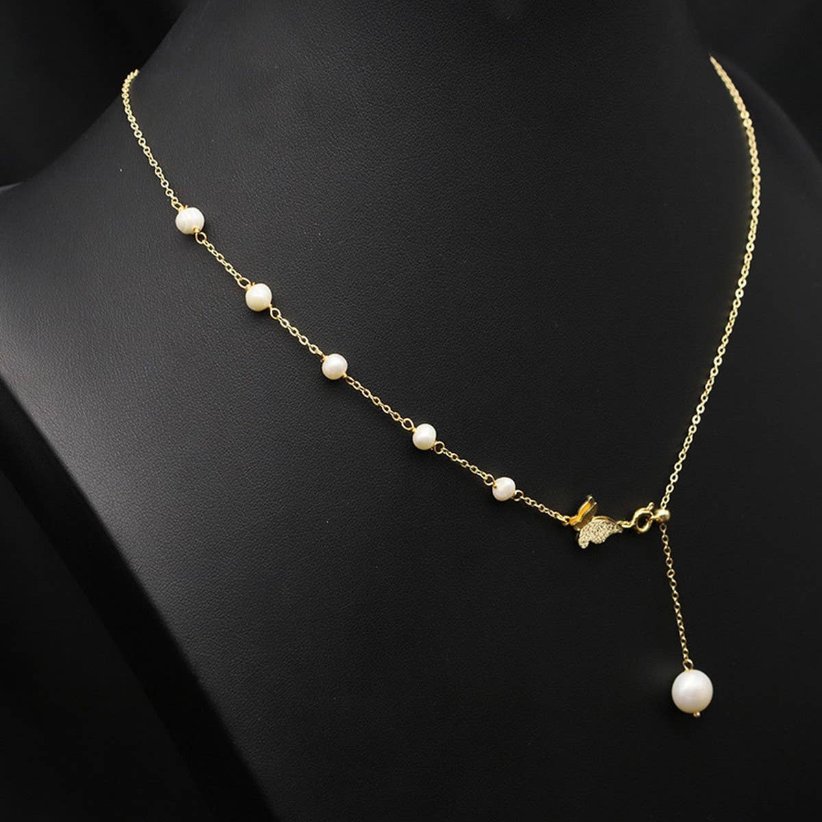 SIMPLE AND ELEGANT HIGH END BOW PEARL NECKLACE_CWAJE3829