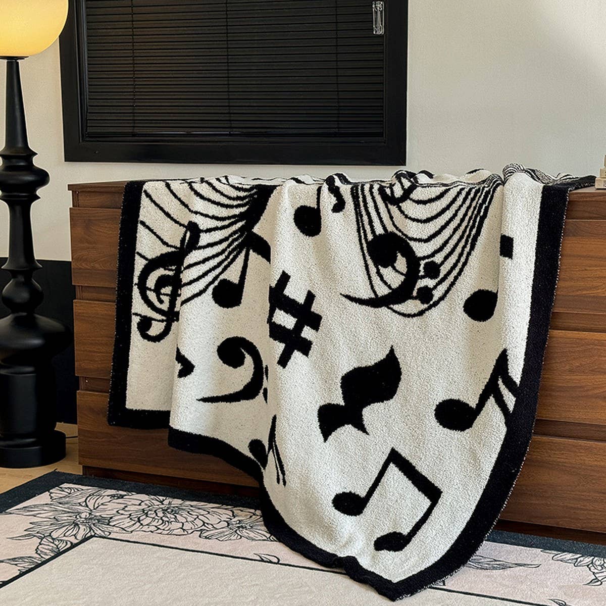 MUSICAL NOTE TWO COLOR KNITTED WARM THROW BLANKET_CWMM2373
