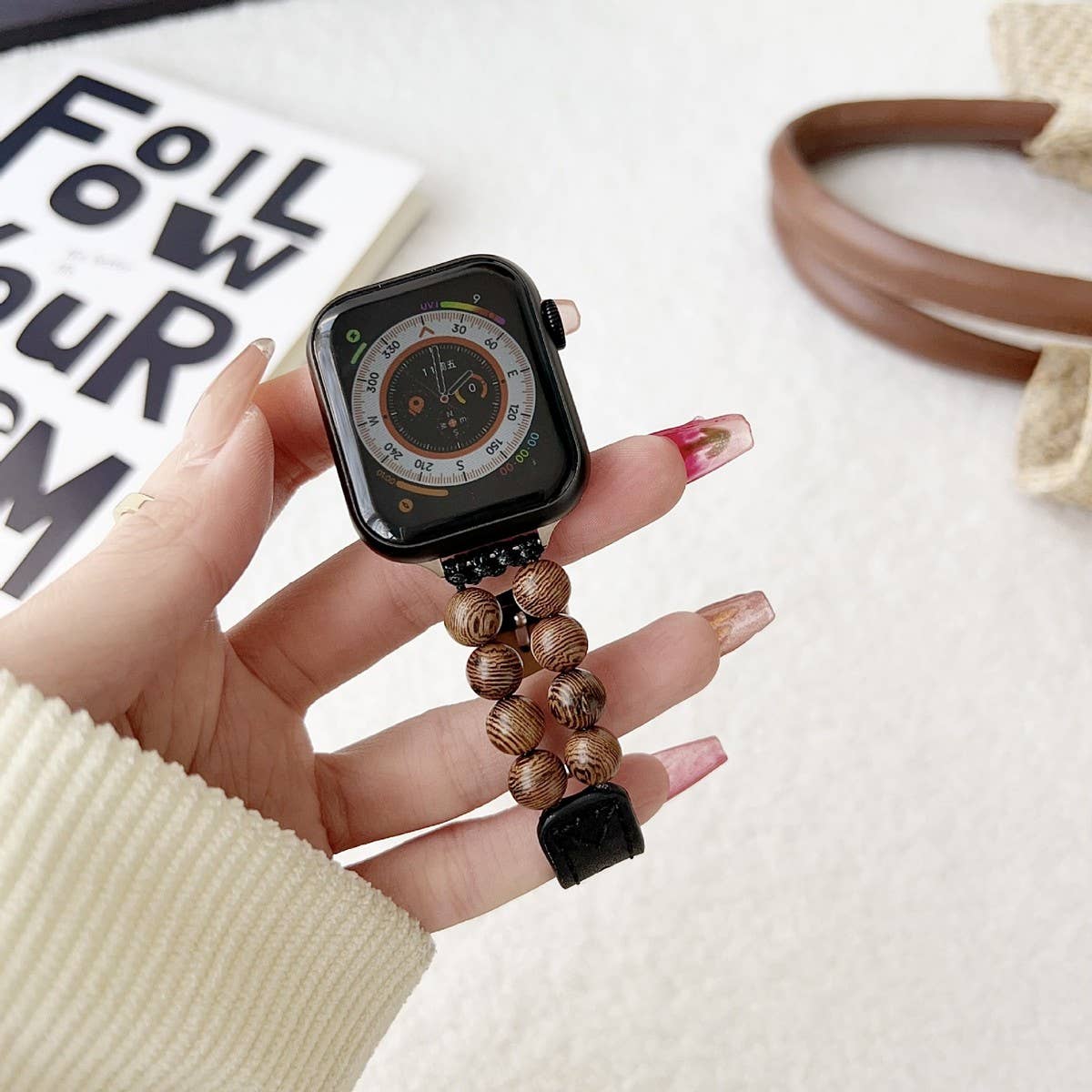 IWATCH9 1 SE WOODEN BEADS GENUINE LEATHER STRAP_CWWW0048