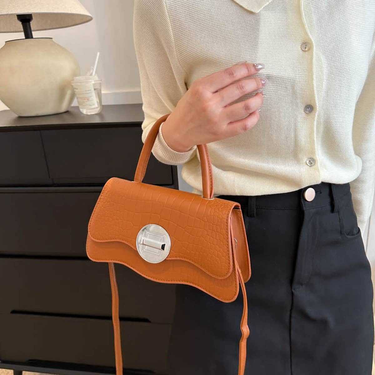 2024 New Style Fashionable Simple Messenger Bag_Cwab3314