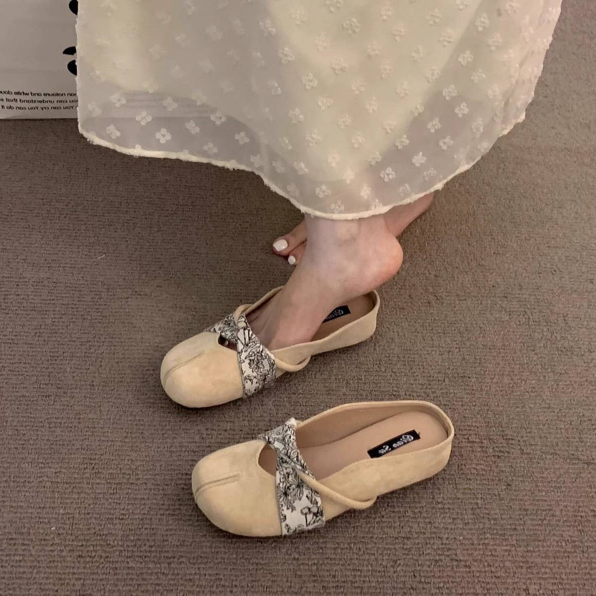 Womens Yellow Suede Closed Toe Slip-On Mules