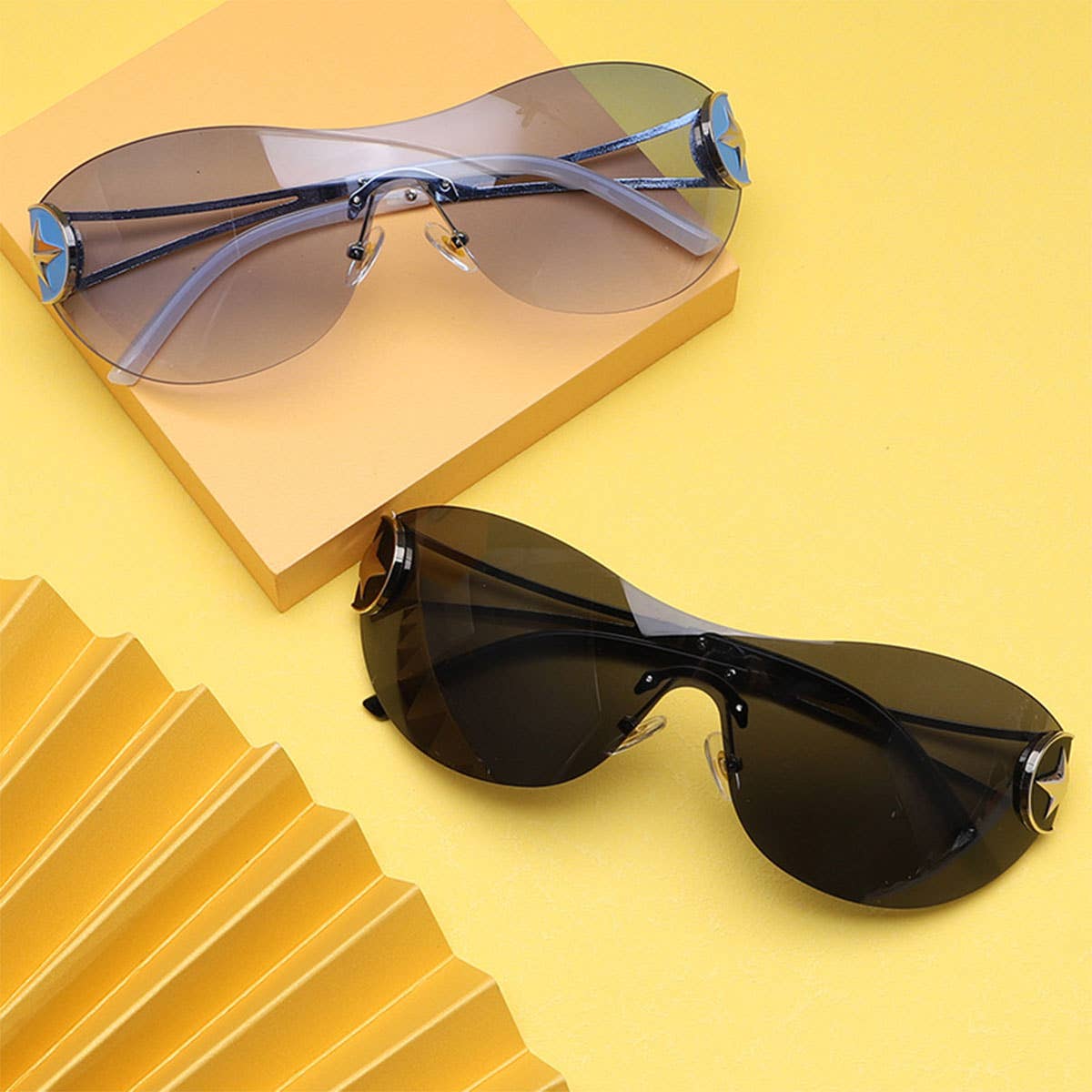 Y2K Large-Frame Sunglasses Withve-Pointed Stars_Cwasg0151