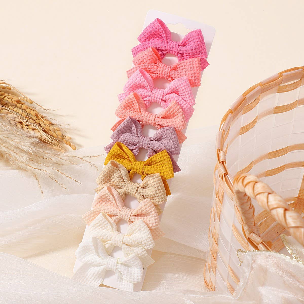 1 6 HANDMADE FABRIC BOW CLIPS FOR GIRLS_CWAHA6756