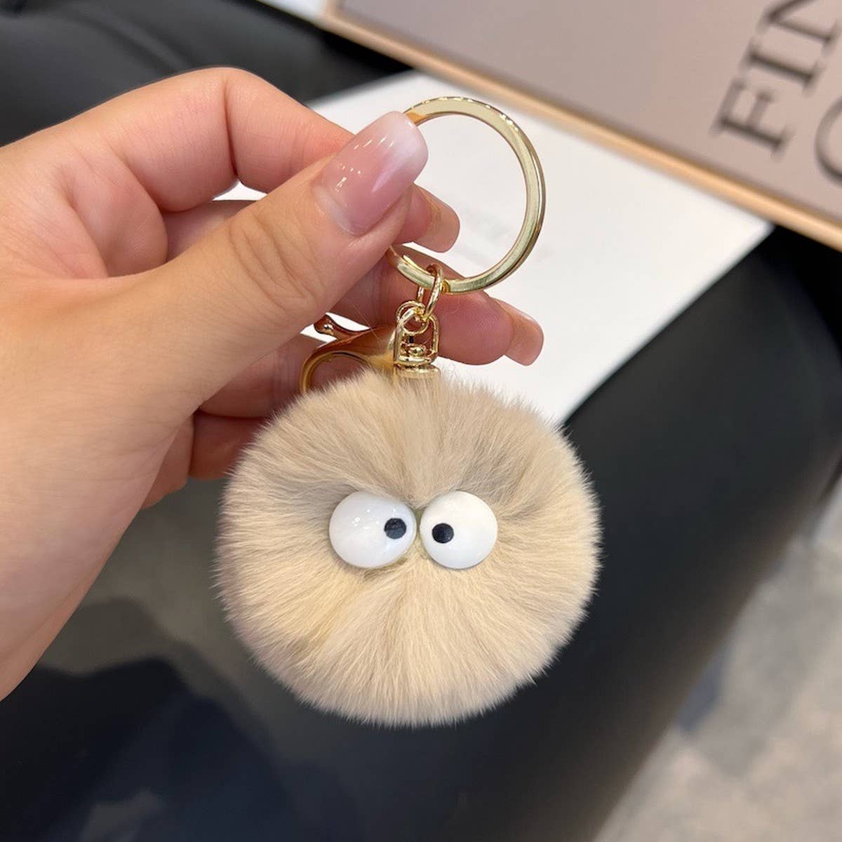 CUTE LITTLE FUR BALL CAR KEYCHAIN BAG PENDANT GIFT_CWMM2514