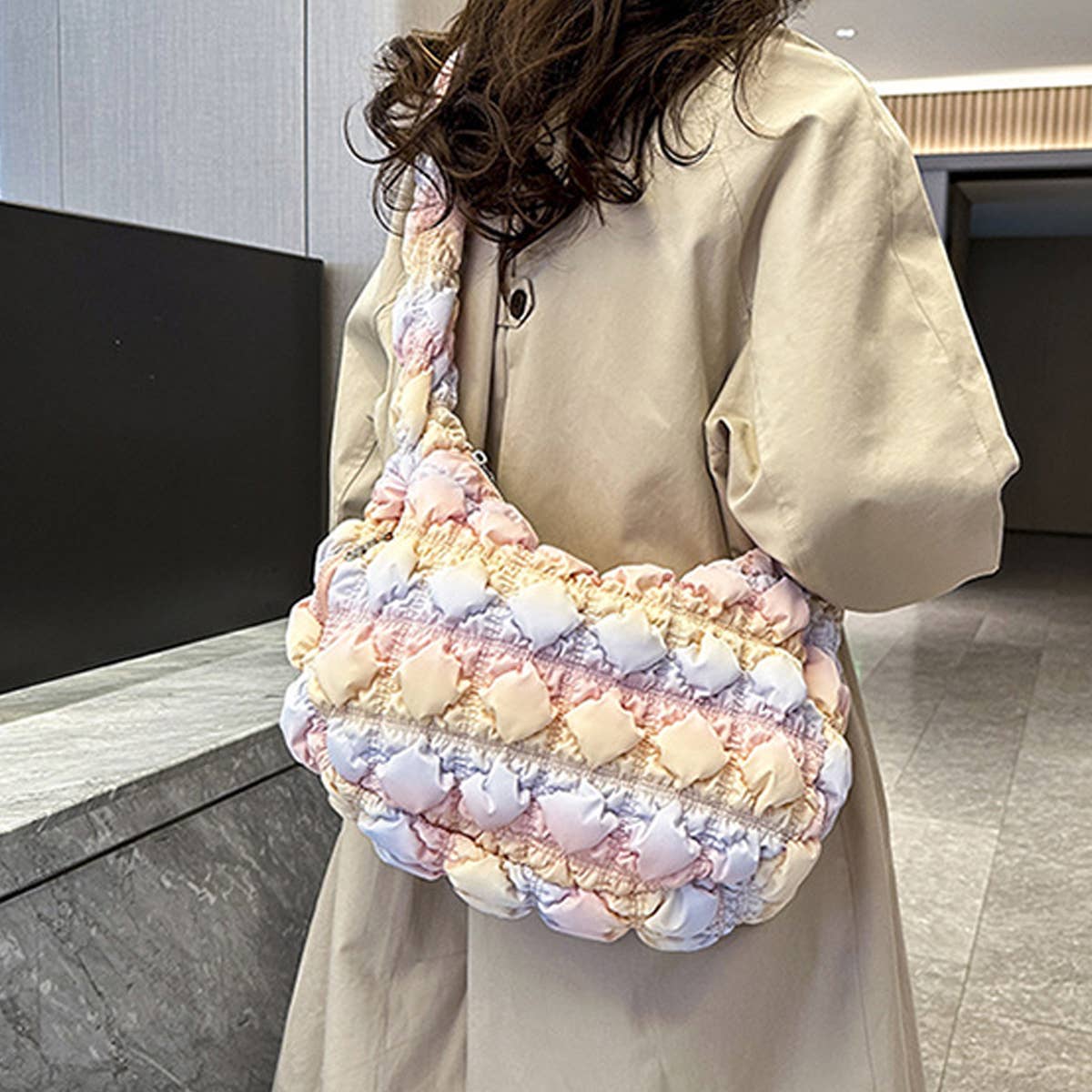 Rainbow Series Big Cloud Shoulder Bag_Cwab1753