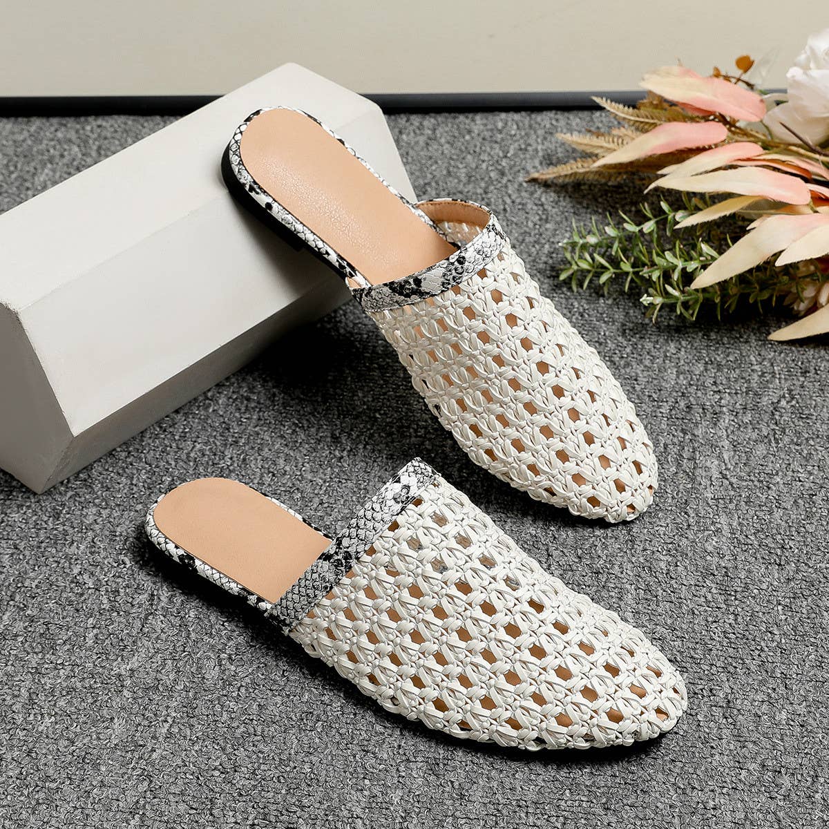 EXTERNAL BREATHABLE MESH FLAT BOTTOM MULES_CWSHF0037