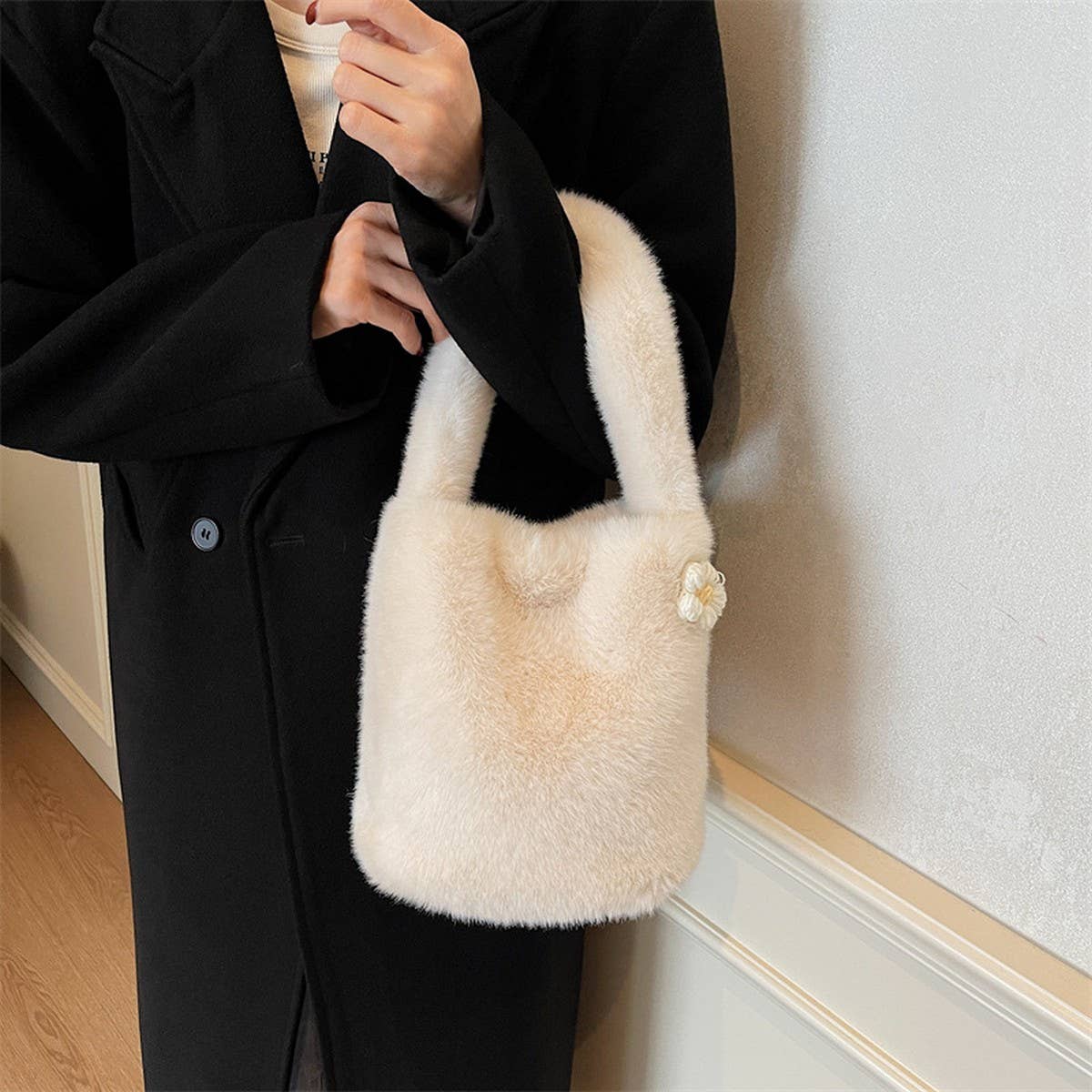 Winter Versatile Casual Shoulder Plush Bag_Cwab3947
