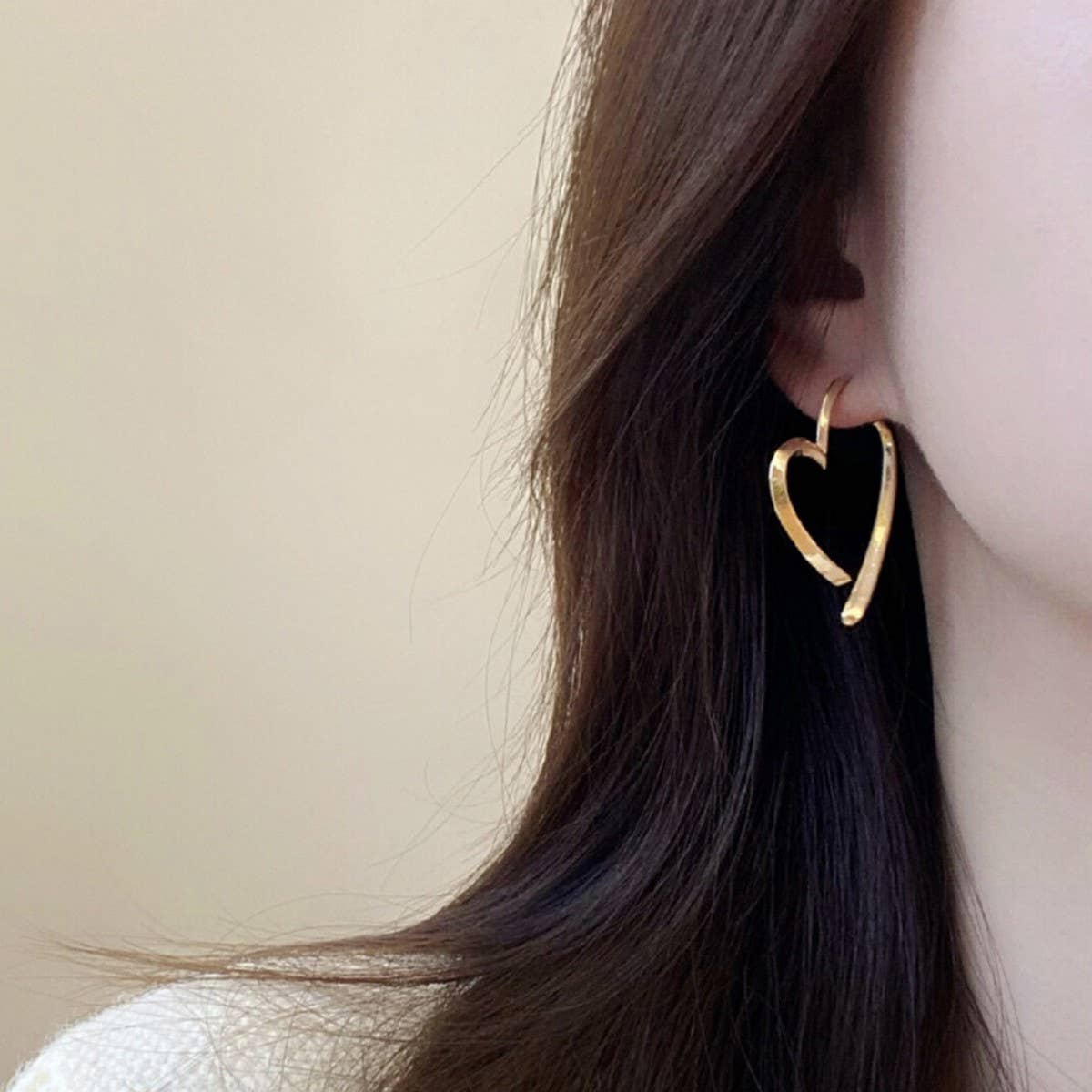 HIGH GRADE HOLLOW DESIGN SWEET EARRINGS FOR WOMEN_CWAJE3135