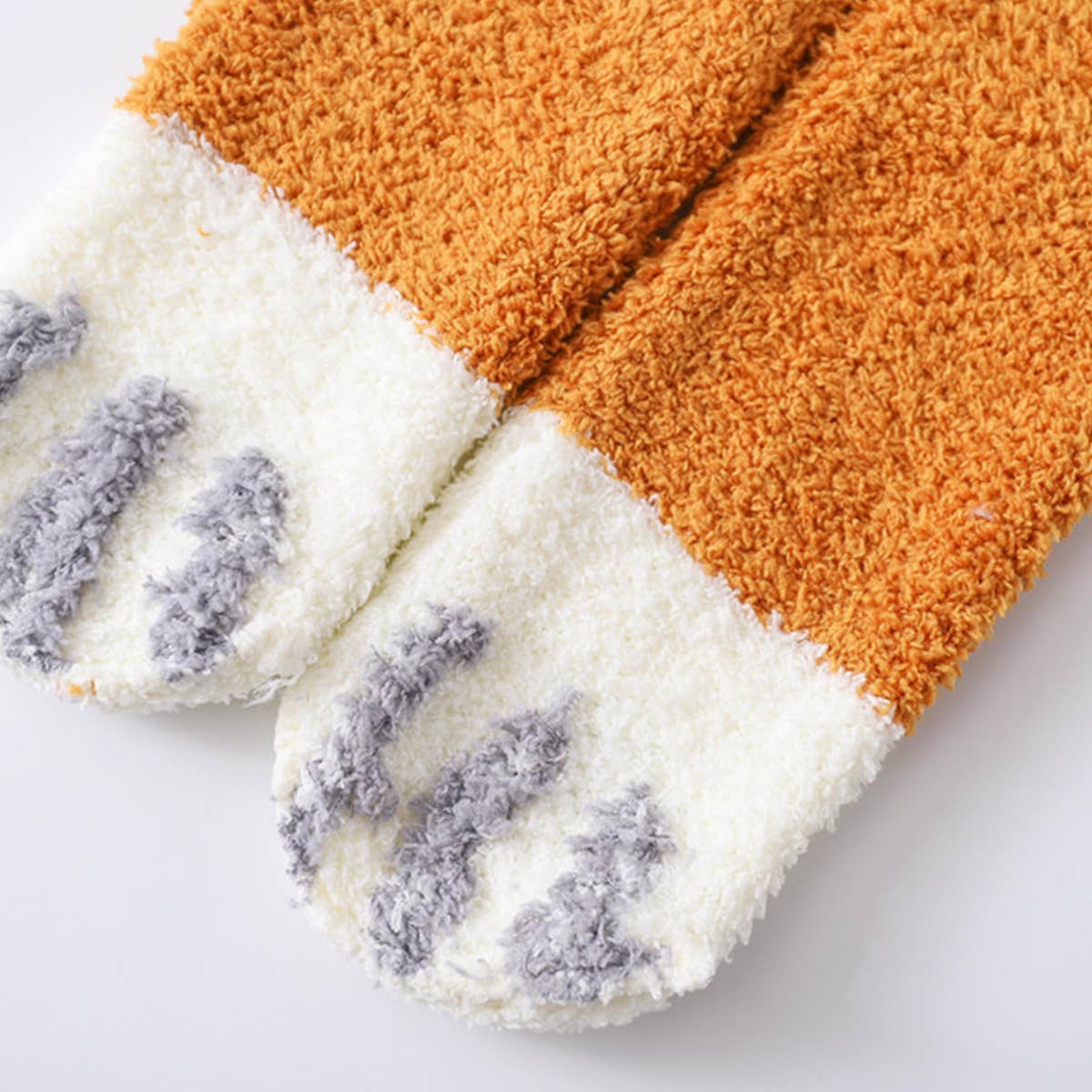 Women Home Padded Warm Coral Velvet Socks_Cwms0333