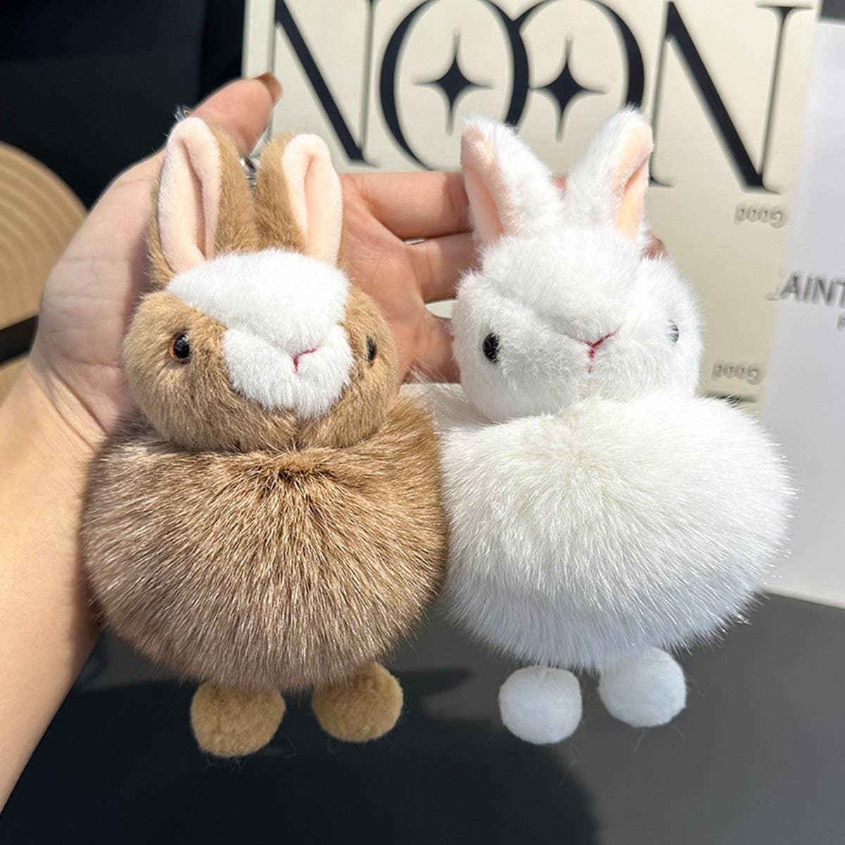 CUTE BUNNY CAR KEYCHAIN PENDANT ACCESSORIES_CWMM2606