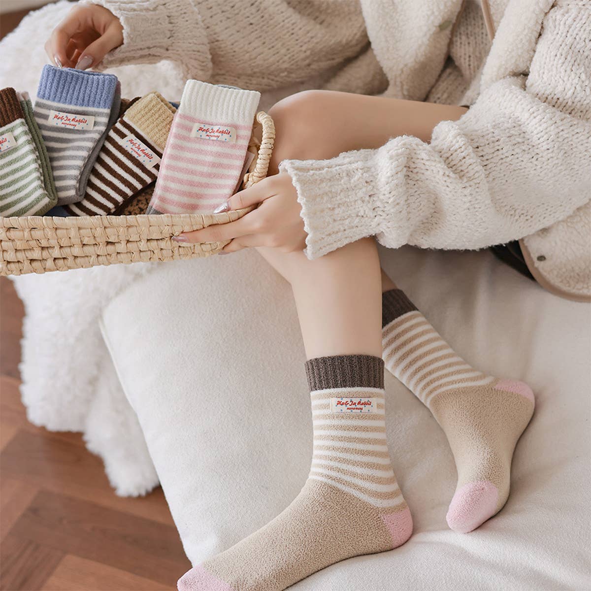 Thick Fleece Striped Crew Slouchy Socks_Cwms03221