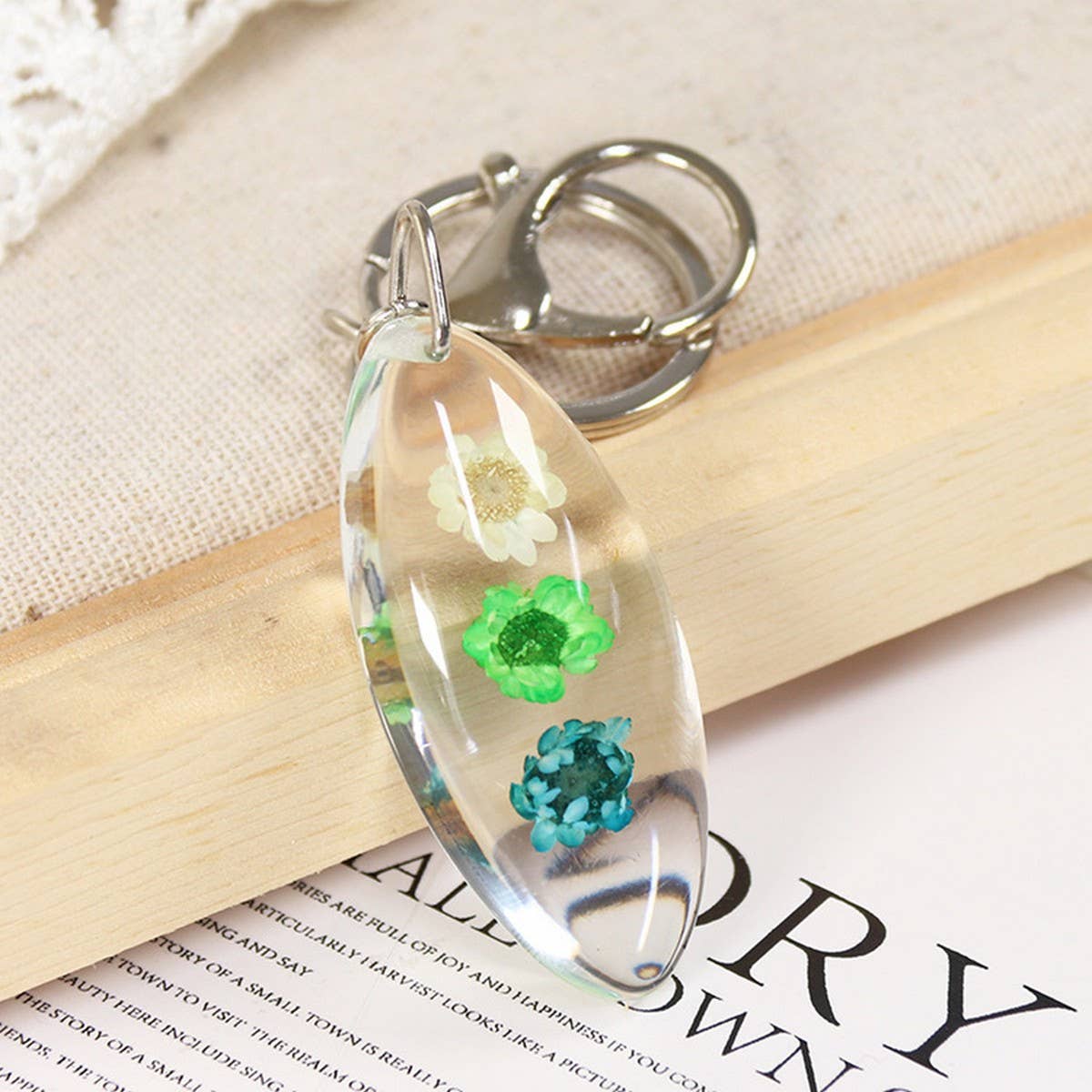 NEW DRIED FLOWER SPECIMEN CAR KEYCHAIN PENDANT_CWMM3713