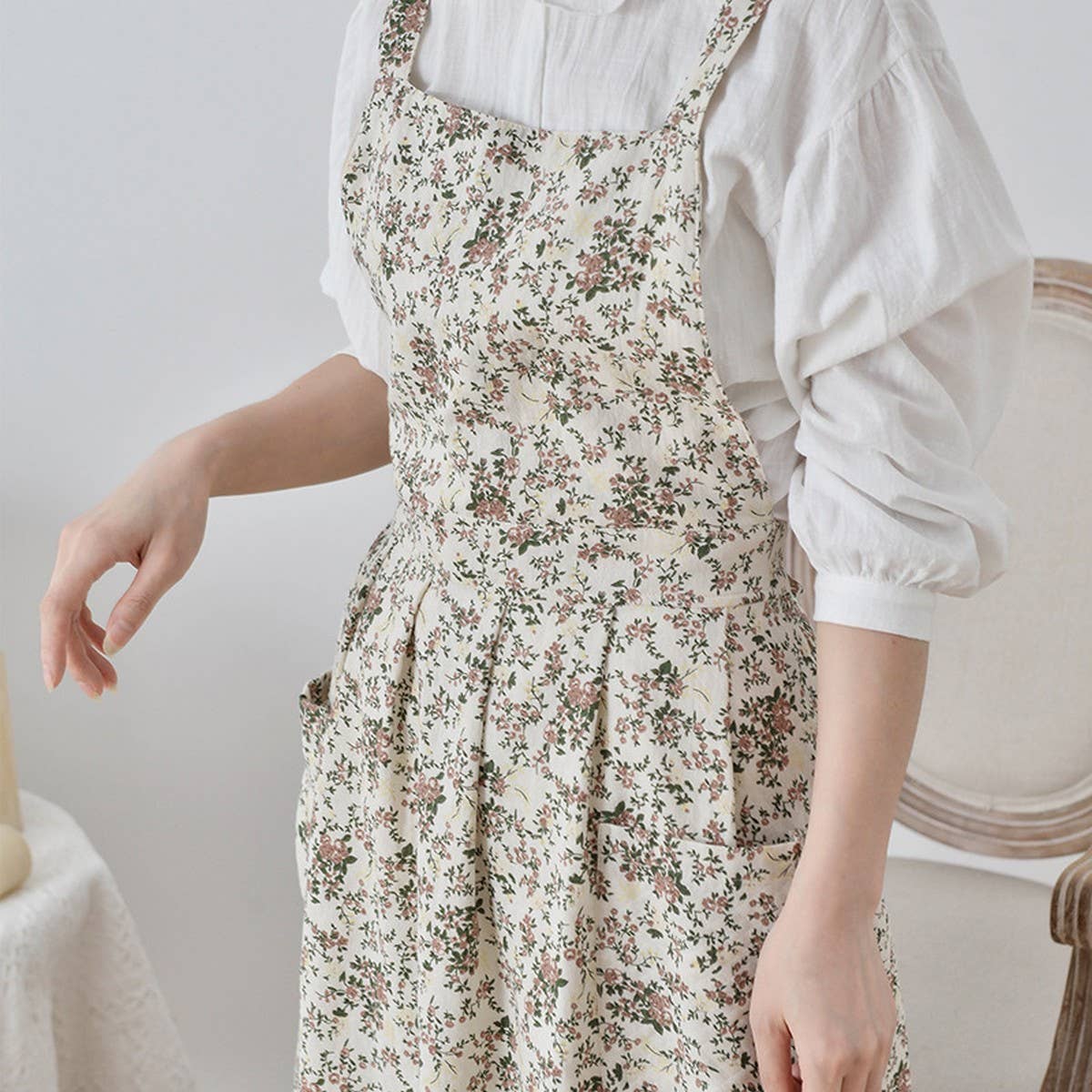 COTTON FLORAL PRINT APRONS WITH POCKETS VINTAGE_CWMM3292