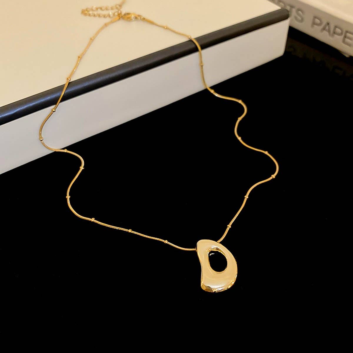 NEW LETTER PENDANT NICHE TEMPERAMENT NECKLACE_CWAJE2063