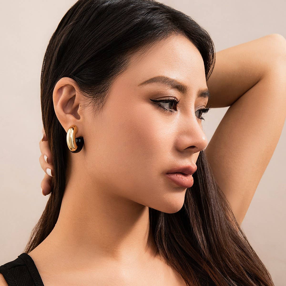 MINIMALIST AND PERSONALIZED MAILLARD RETRO EARRING_CWAJE1144