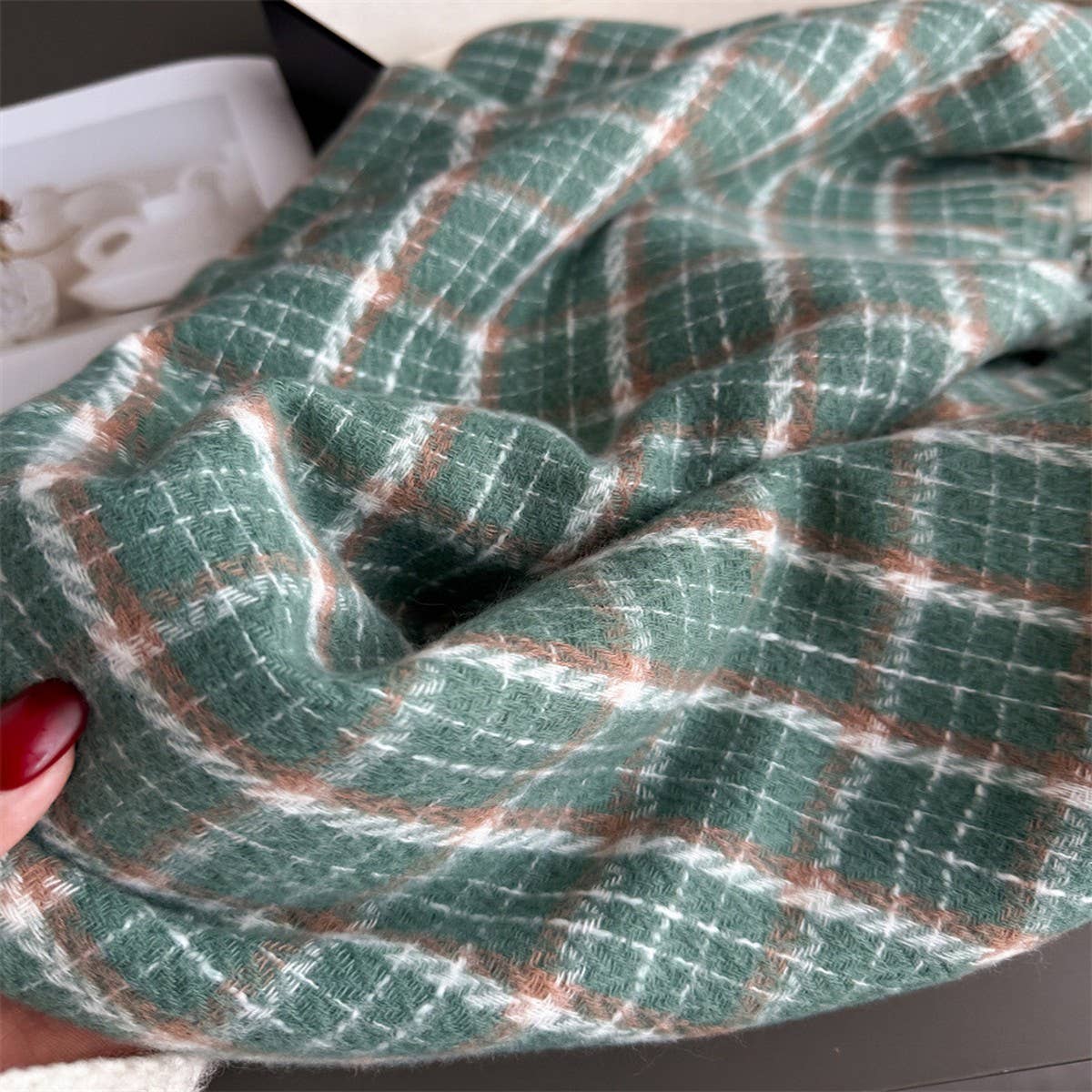 Vintage Plaid Winter Cashmere Feel Tassel Scarf_Cwasc03259