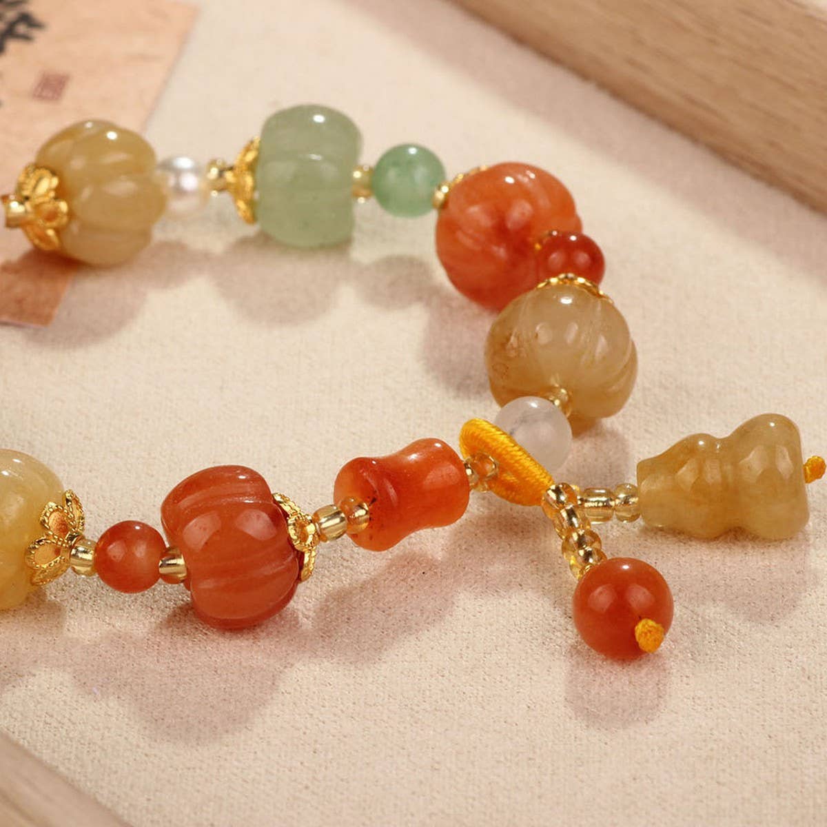NEW ARTISTIC RETRO NATURAL GOLD JADE BRACELET_CWAJE3970