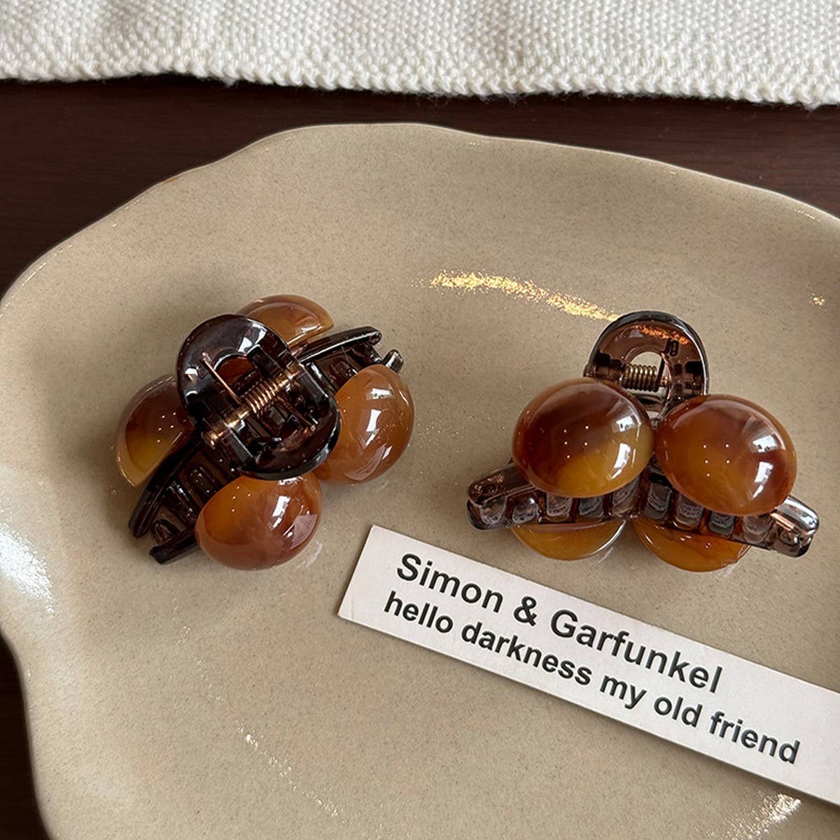 Amber Cherry Clip Bangs Hair Side Small Shark Clip_Cwaha3970