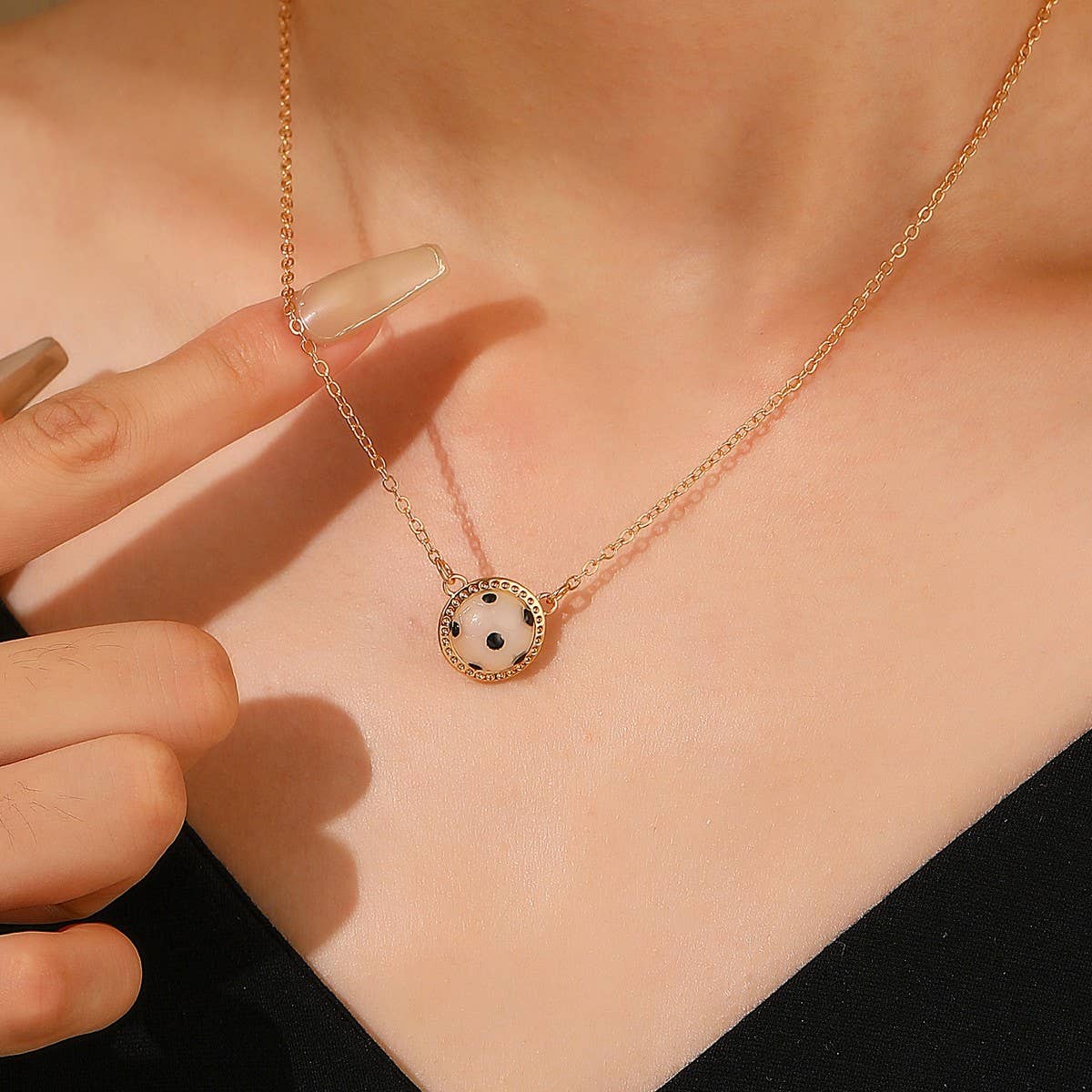 Women¡¯S Sport Style Ball Pendant Necklace_Cwaje05675