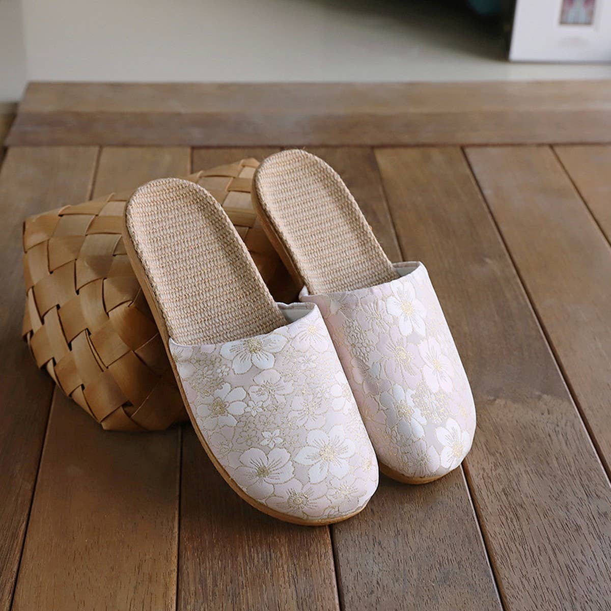 BREATHABLE LINEN CLOSED TOE HOME SLIPPERS_CWSHF0178