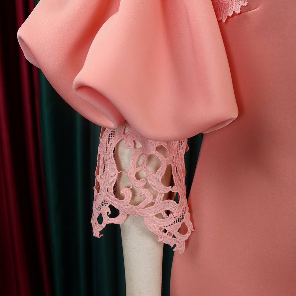 BOAT NECK LACE PATCHWORK LANTERN SLEEVE DRESS_CWDMD3683