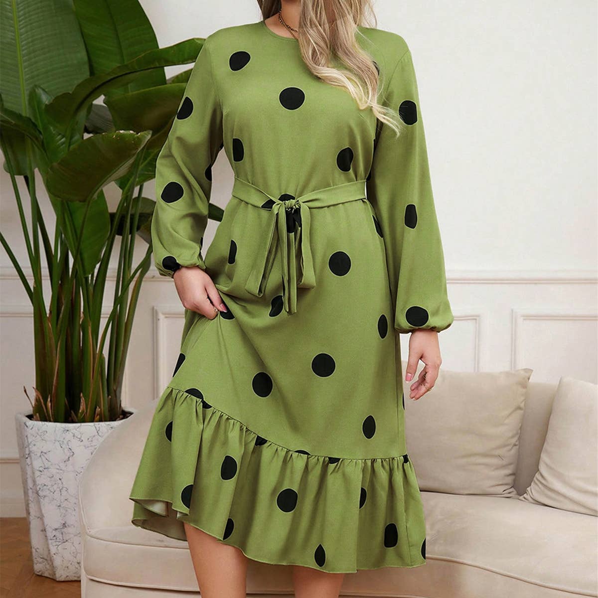 SLIM FIT POLKA DOT LONG SLEEVE RUFFLE DRESS_CWDSD8478