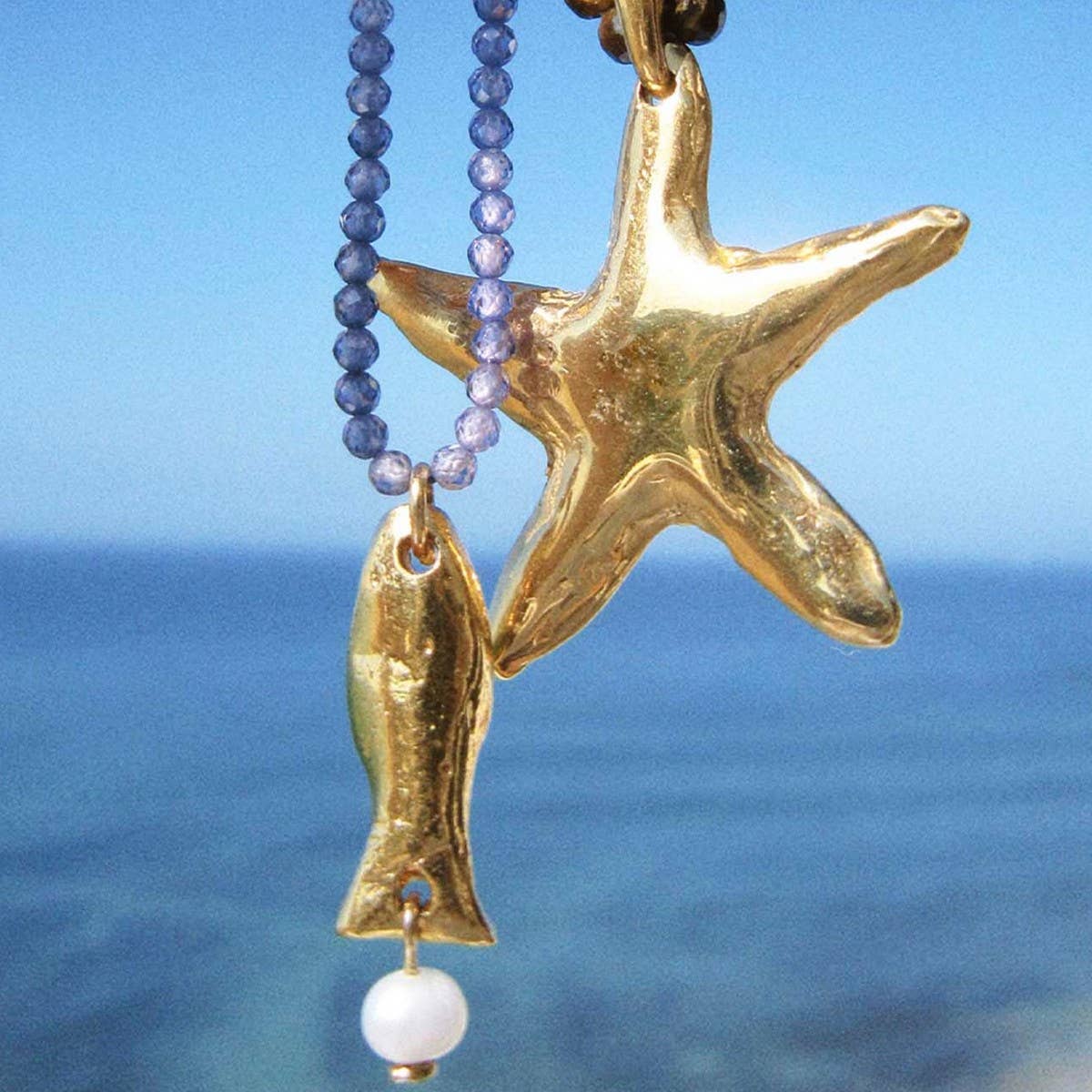 GOLD OCEAN CHARMS NECKLACE FISH SHELL BEADS_CWAJE4614
