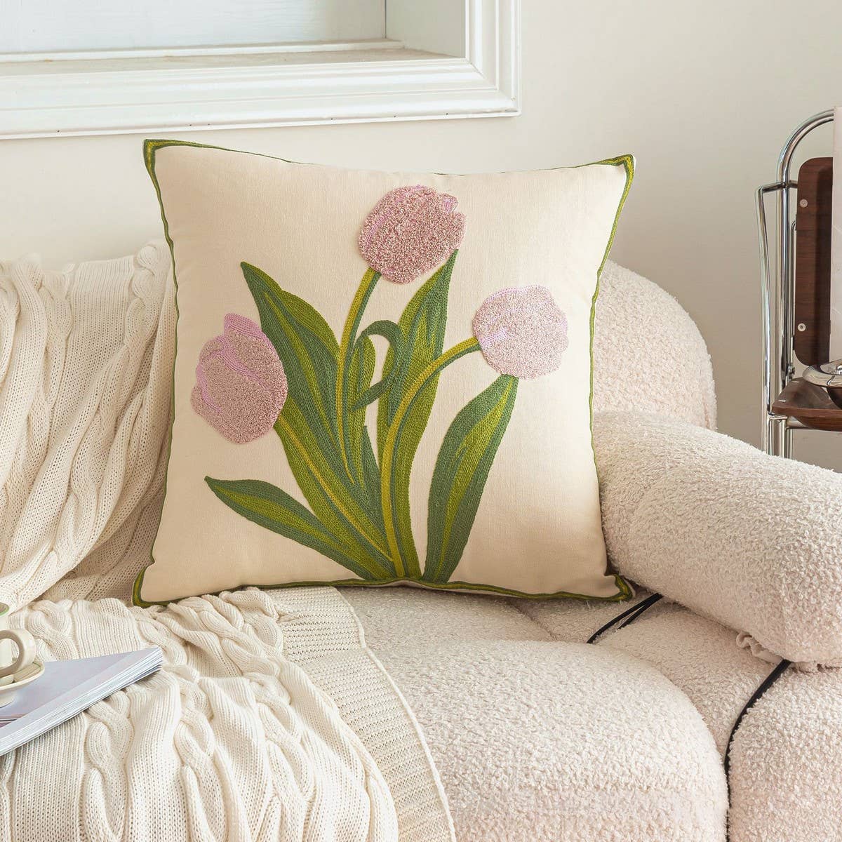LUXURY EMBROIDERED THROW PILLOW COVER FOR SOFA BED_CWMM7681