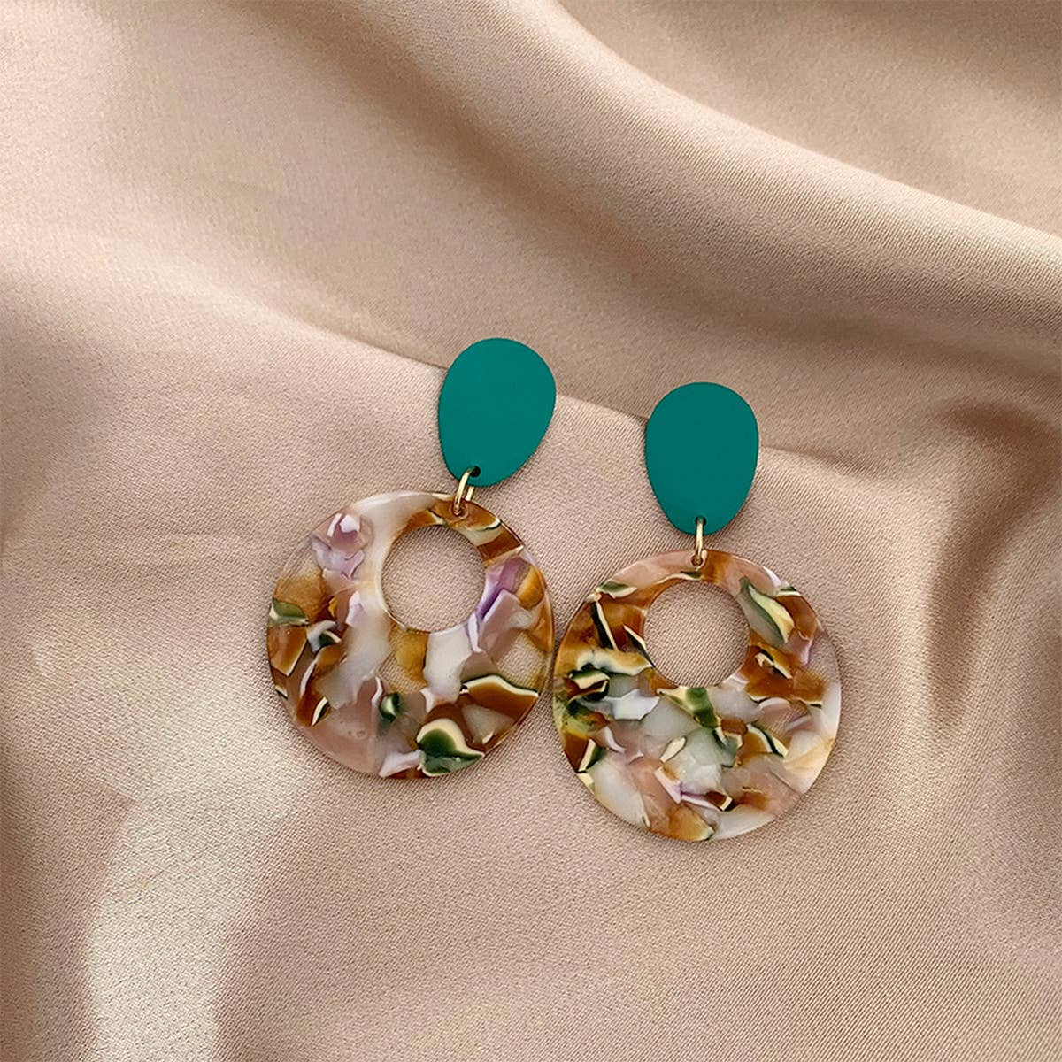 2024 RETRO EXAGGERATED CONTRASTING COLOR EARRINGS_CWAJE1628