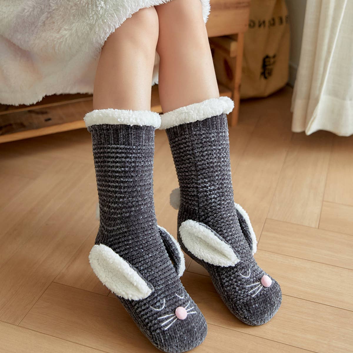 HOME RABBIT EARS WARM PLUSH INDOOR SLIPPERS_CWMS0721
