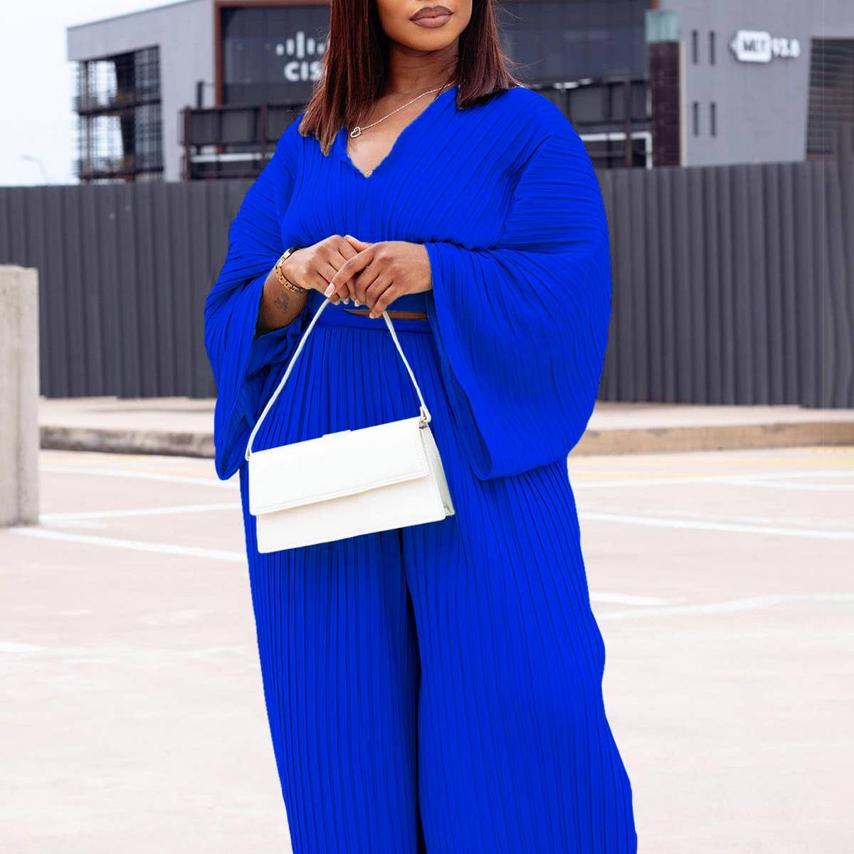 PLEATED V NECK TOP AND WIDELEG PANTS TWO PIECE SET_CWSTB1138