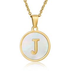 CIRCULAR SHELL ENGLISH LETTER PENDANT NECKLACE_CWAJE0675
