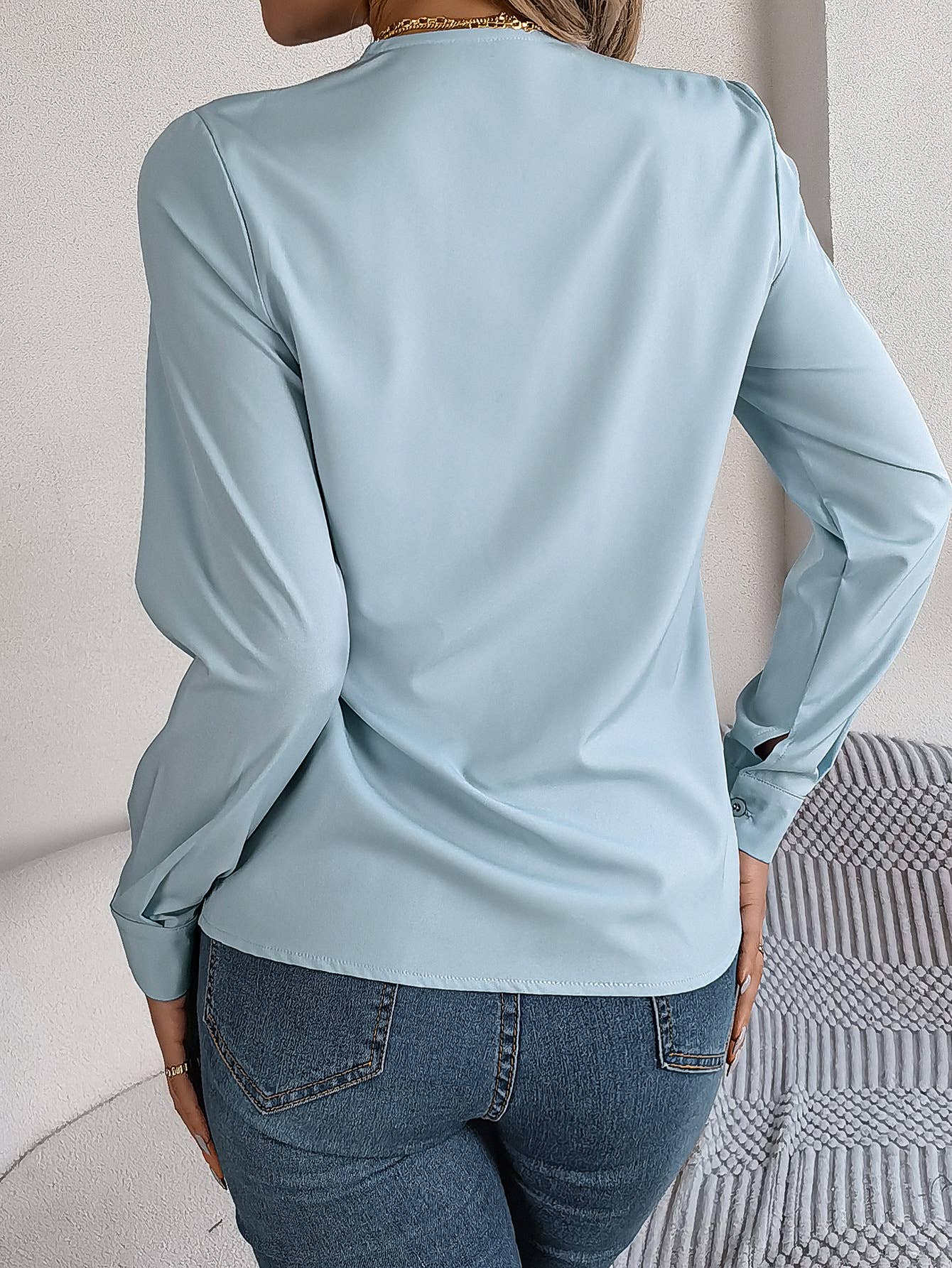 Solid Color Layered V-Neck Long-Sleeved Shirt