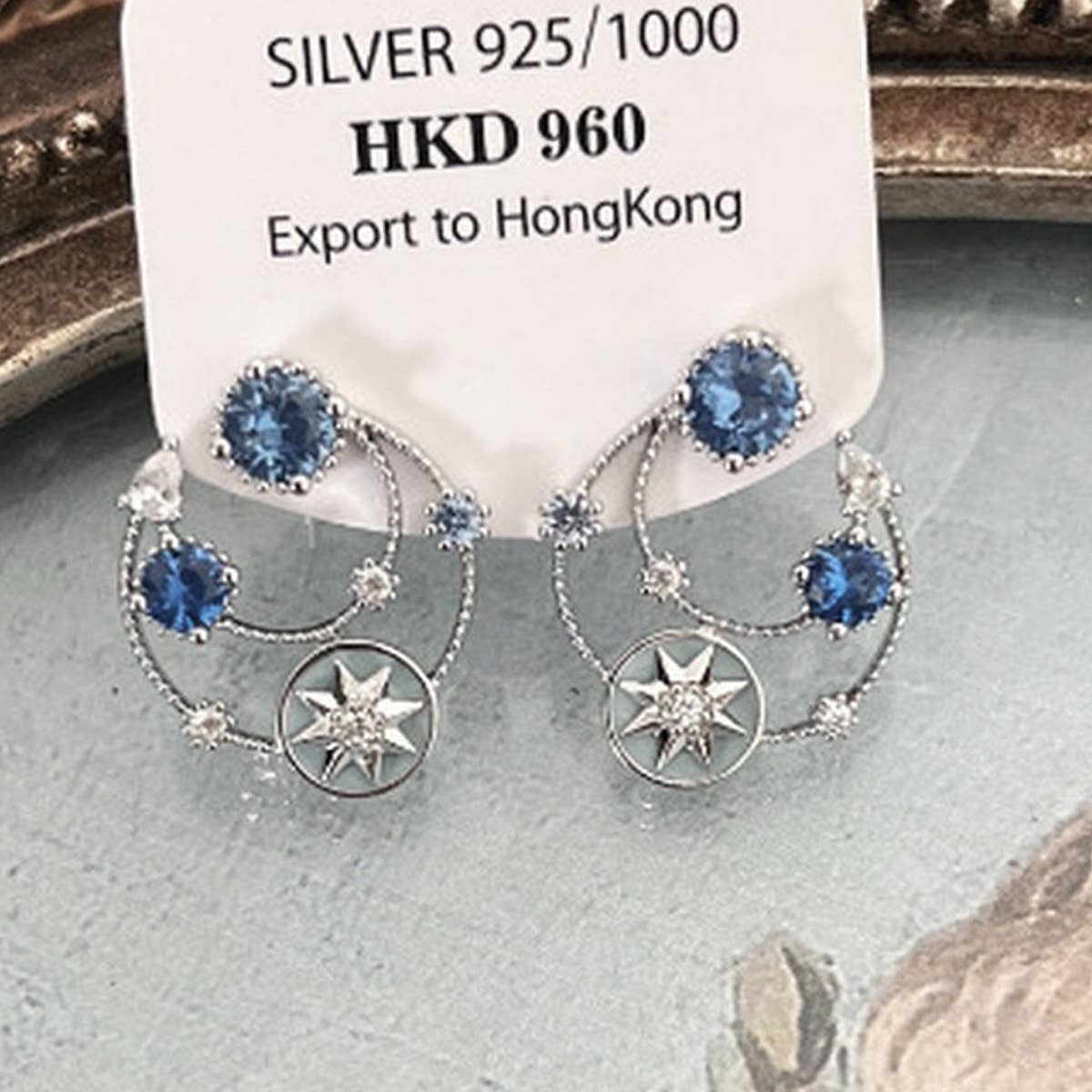 HOLLOW ZIRCON STAR EARRINGS_CWAJE1316