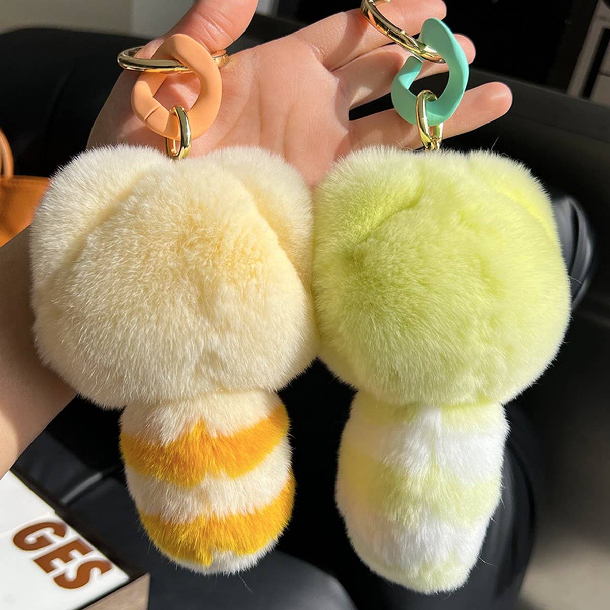 CUTE CHUBBY KITTEN CAR KEYCHAIN PLUSH PENDANT_CWMM2512