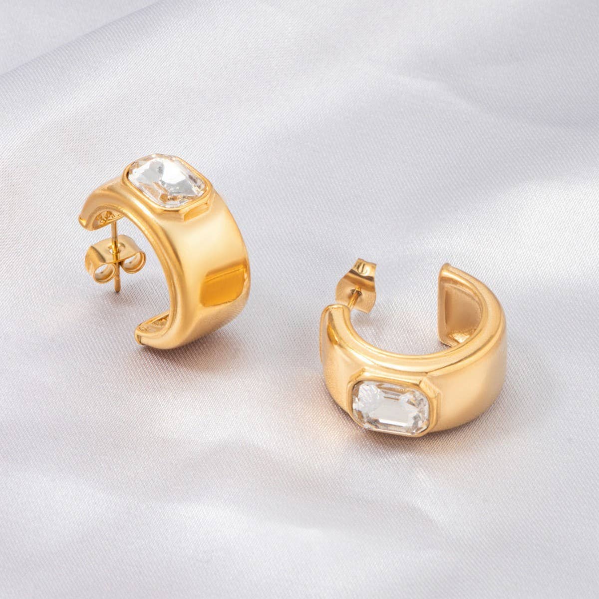 FASHION STAINLESS STEEL EARRINGS WITH ZIRCON_CWMM3647