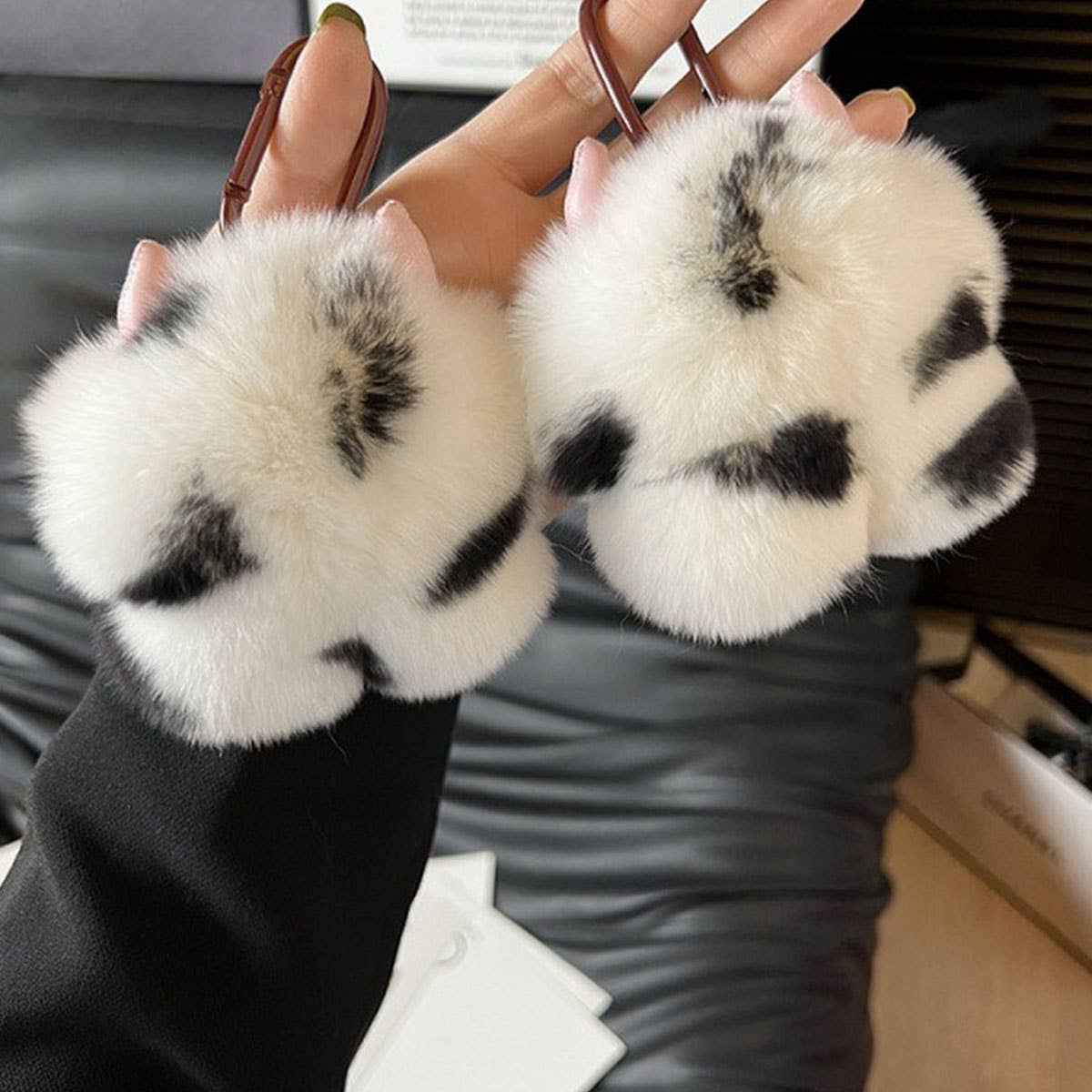 CUTE CALF CAR KEYCHAIN BAG PLUSH PENDANT GIFT_CWMM2526