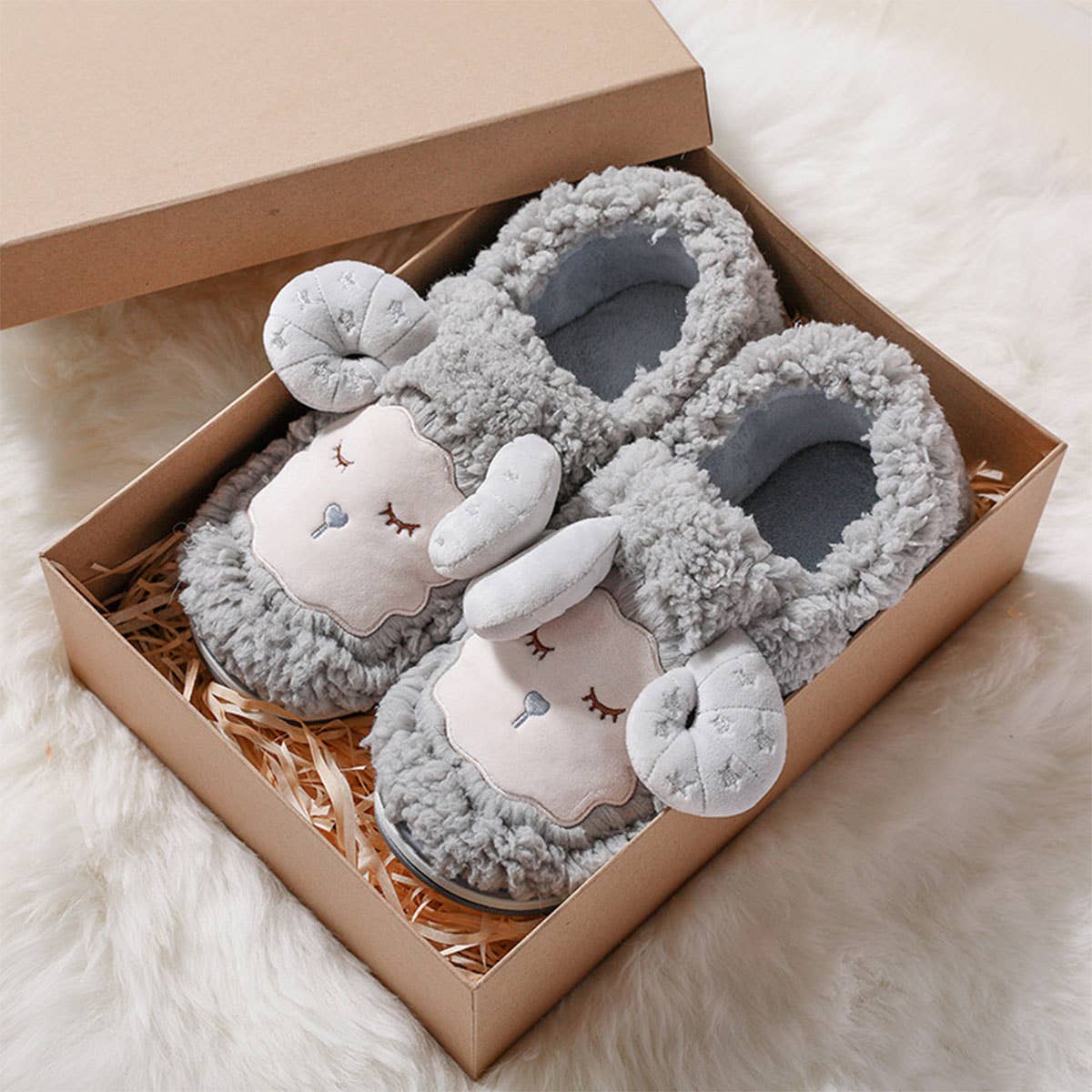 Women Cartoon Sheep Decor Fluffy Bedroom Slippers_Cwshs0241
