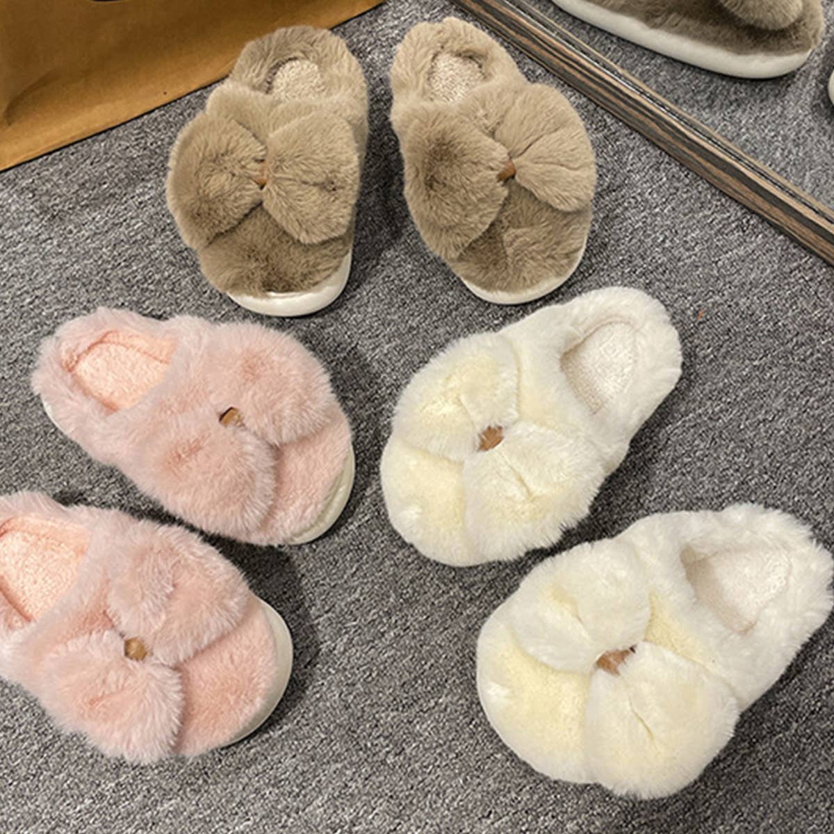 Women Winter Bow Fluffy Slippers_Cwshs0377