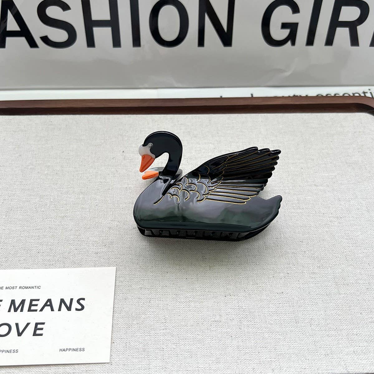 ELEGANT SWAN ACETATE CLAW CLIP FOR GIRLS_CWAHA5791