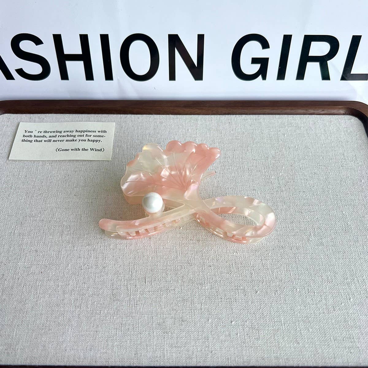 GINKGO LEAF PEARL ACETATE HAIR CLAW CLIP FOR WOMEN_CWAHA5785