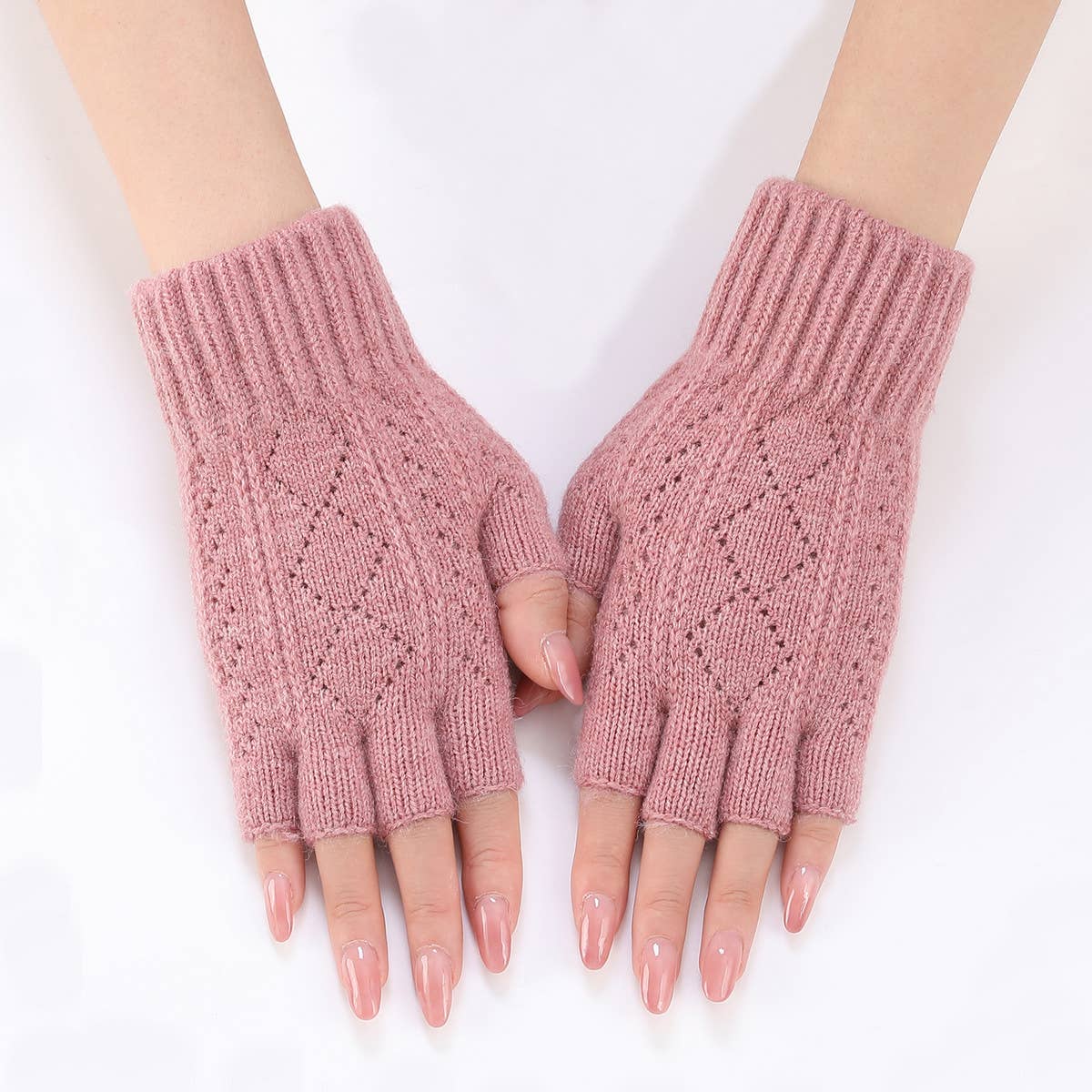 Diamond-Shaped Hollow Fingerless Gloves_Cwag0103