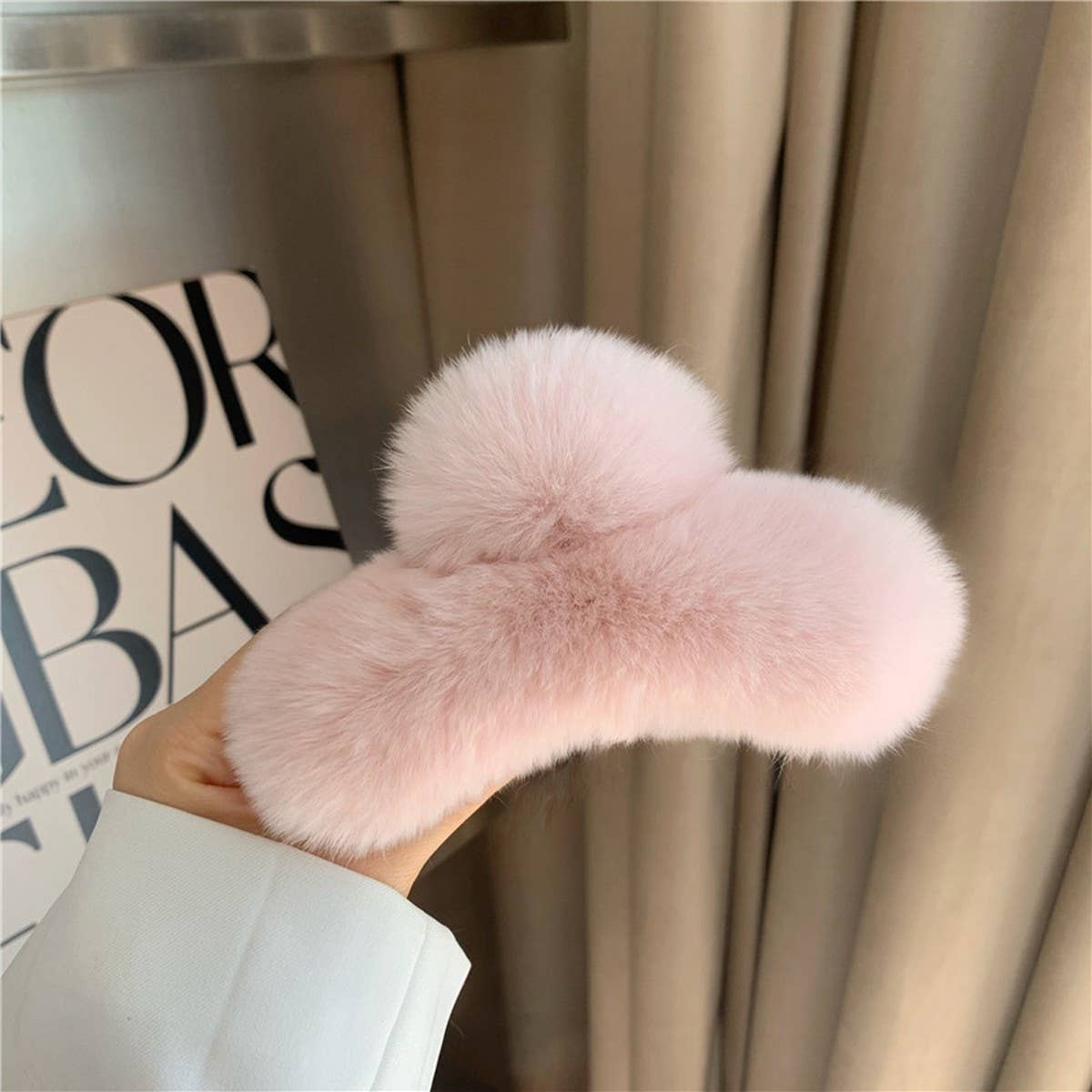 Large Rabbit Fur Hair Claw - Fluffy Winter Clip_Cwasc03146
