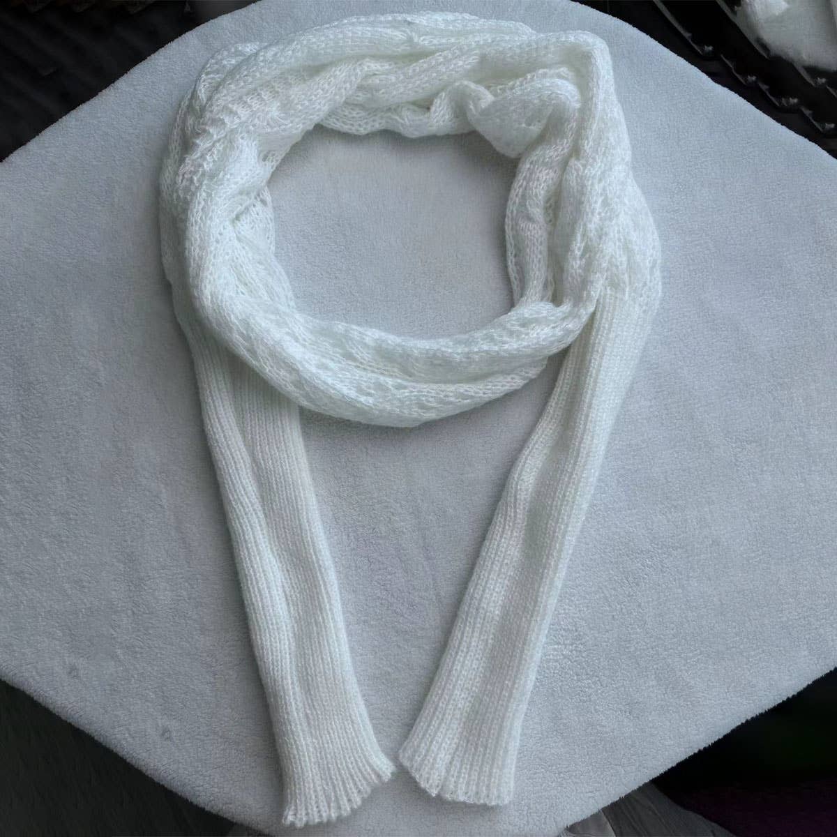 CABLE KNIT INFINITY SCARF WITH SLEEVES FOR FALL _CWASC1537