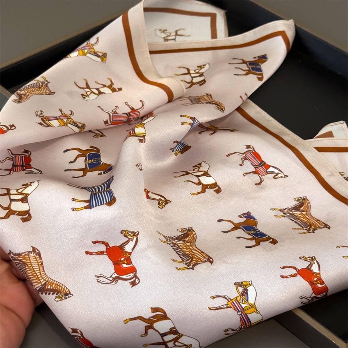 Fashion Printed Silk Satin Square Head Scarf_Cwasc03435