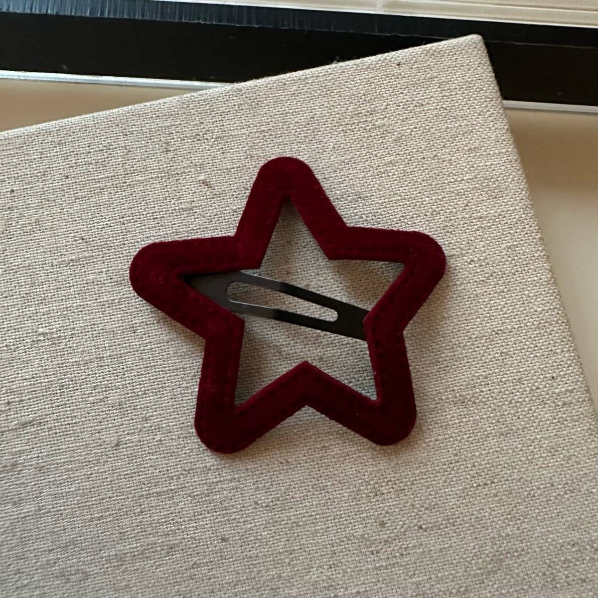 Velvet Triangle Hollow Bb Clip Chic Hairpin_Cwaha07970